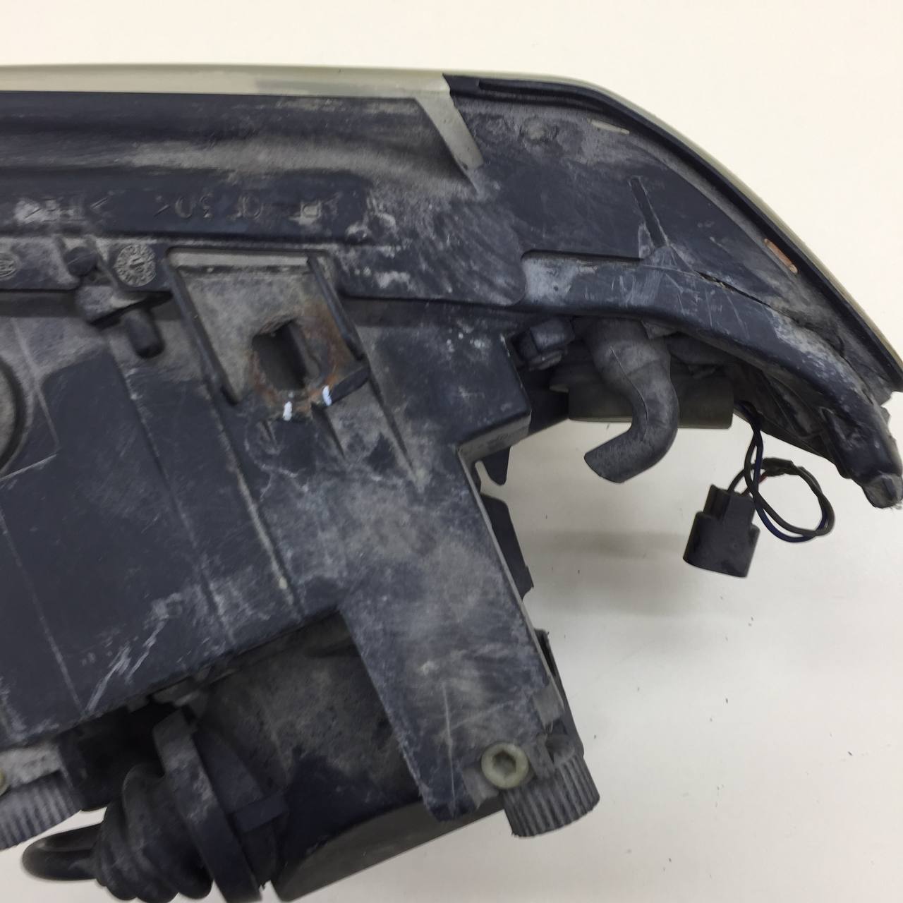 Фара правая BMW X5 E53 2000-2007