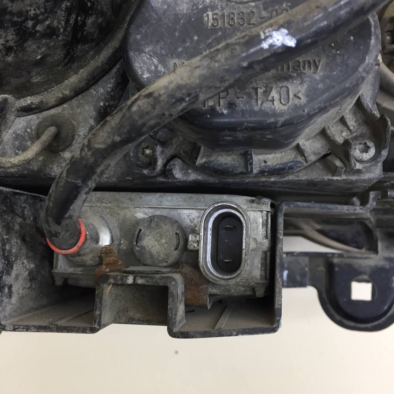 Фара левая BMW X5 E53 2000-2007