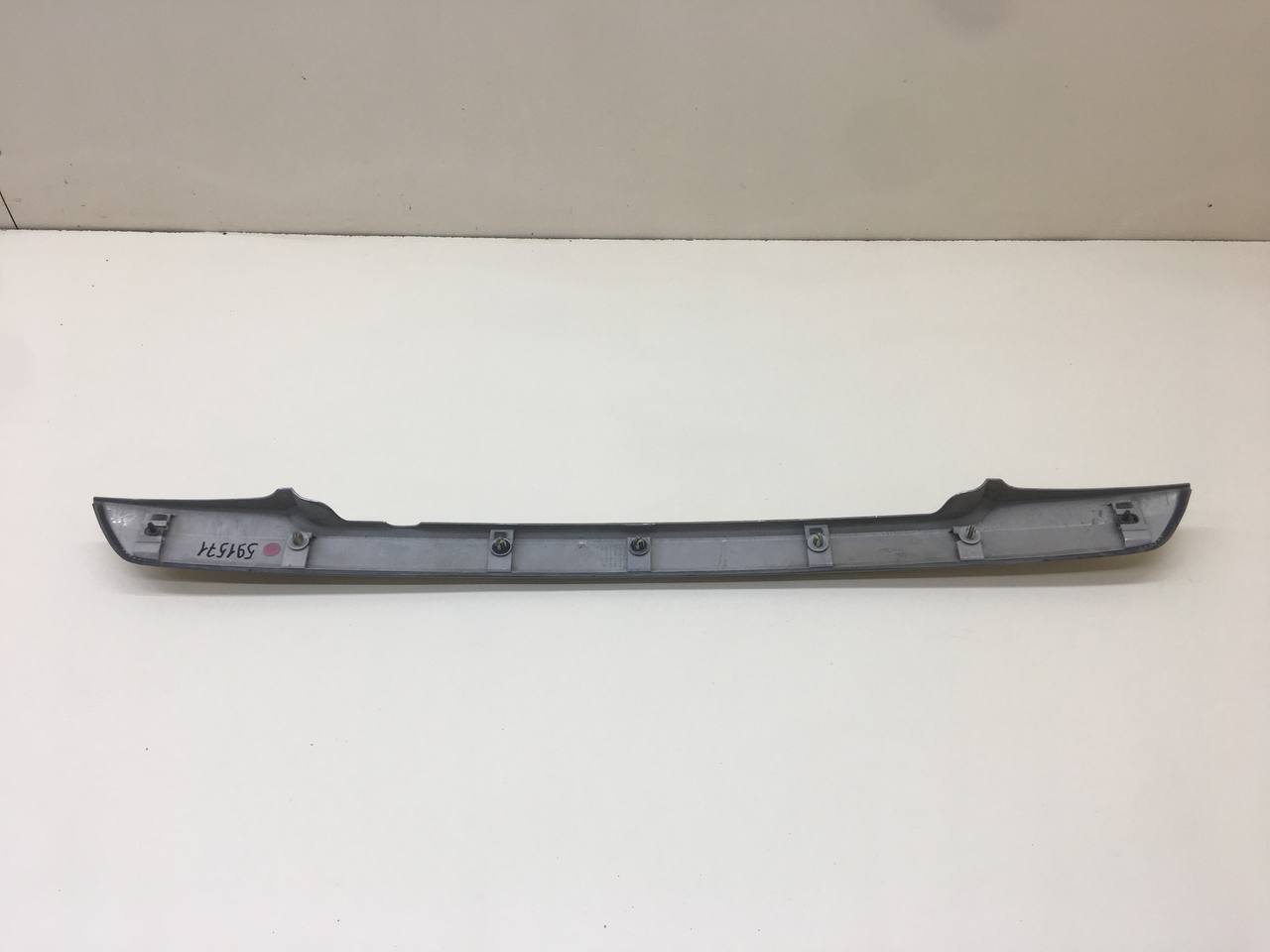 Накладка двери багажника Lexus LX450D/570 2015>