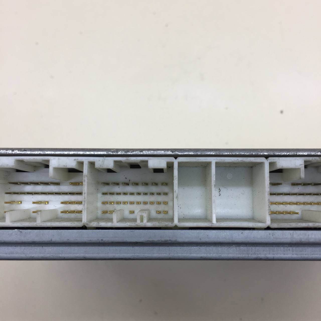 Блок управления двигателем Toyota Avensis (T250) 2003-2009