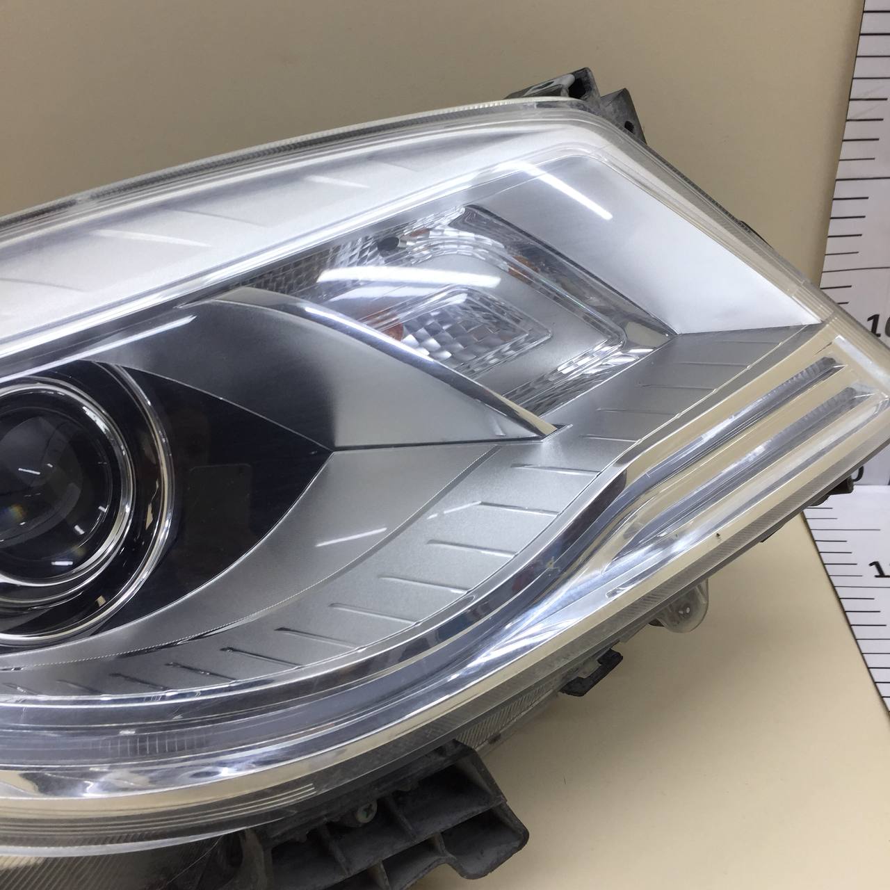 Фара правая Haval H9 2015>