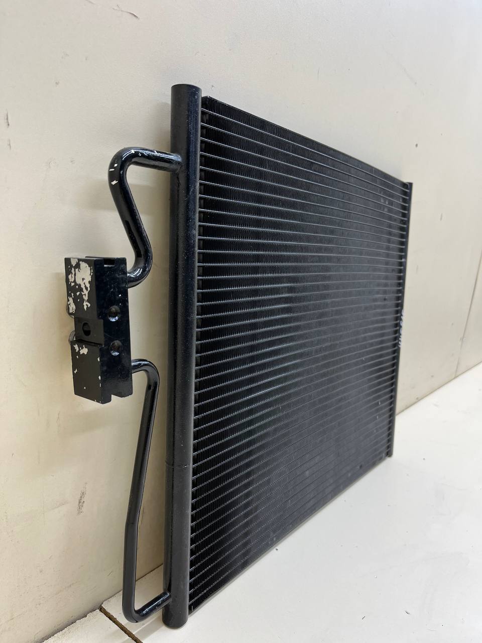 Радиатор кондиционера (конденсер) BMW 7-Series E38 1994-2001