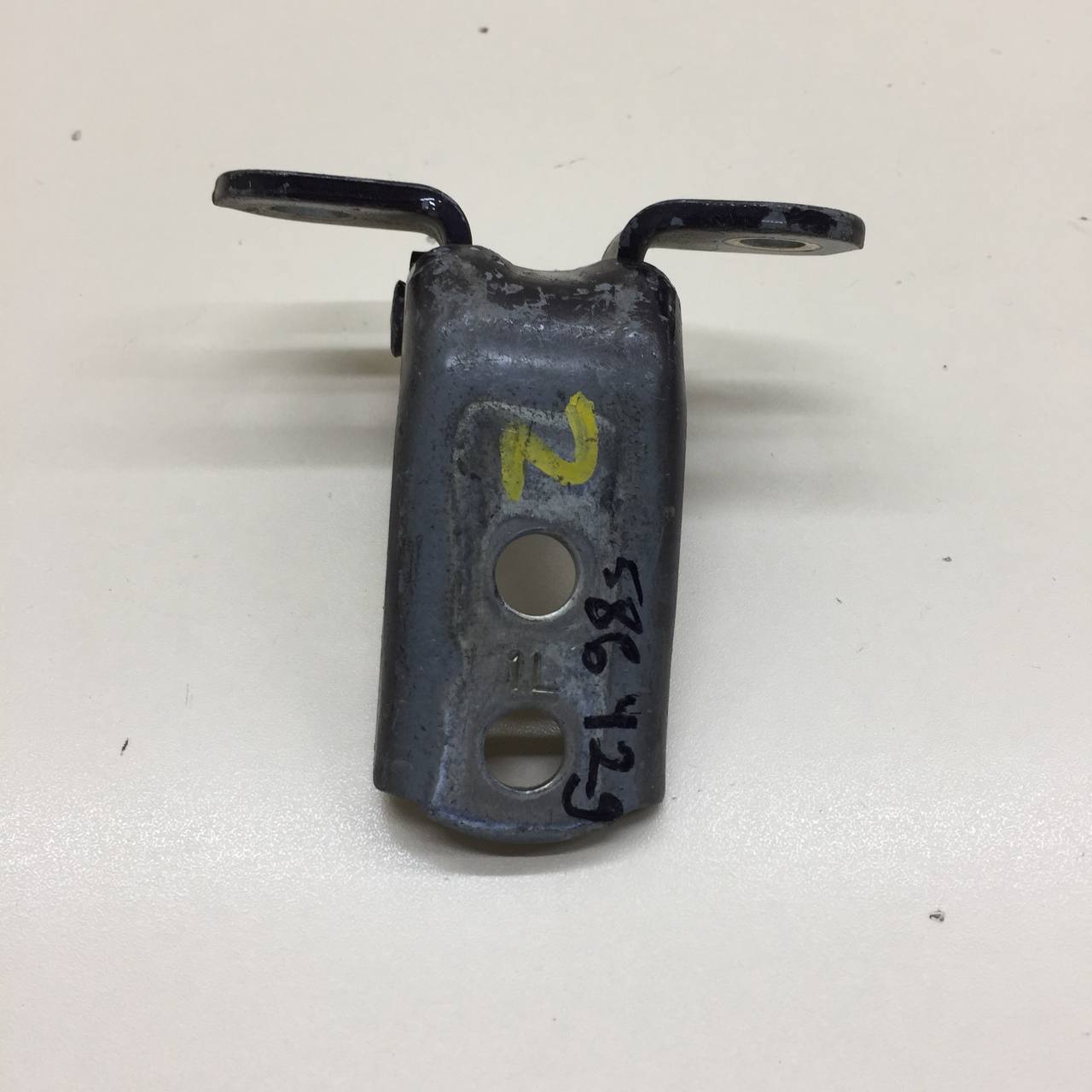 Петля двери передней левой верхняя Lexus ES (XV60) 2012>