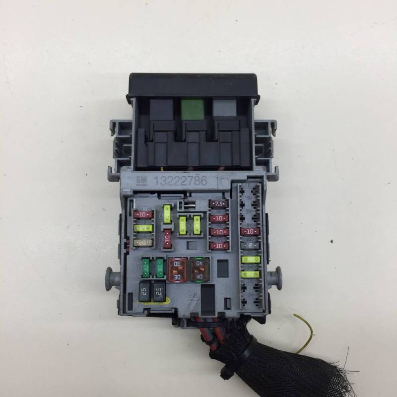 Блок предохранителей Chevrolet Cruze (J300) 2009-2016