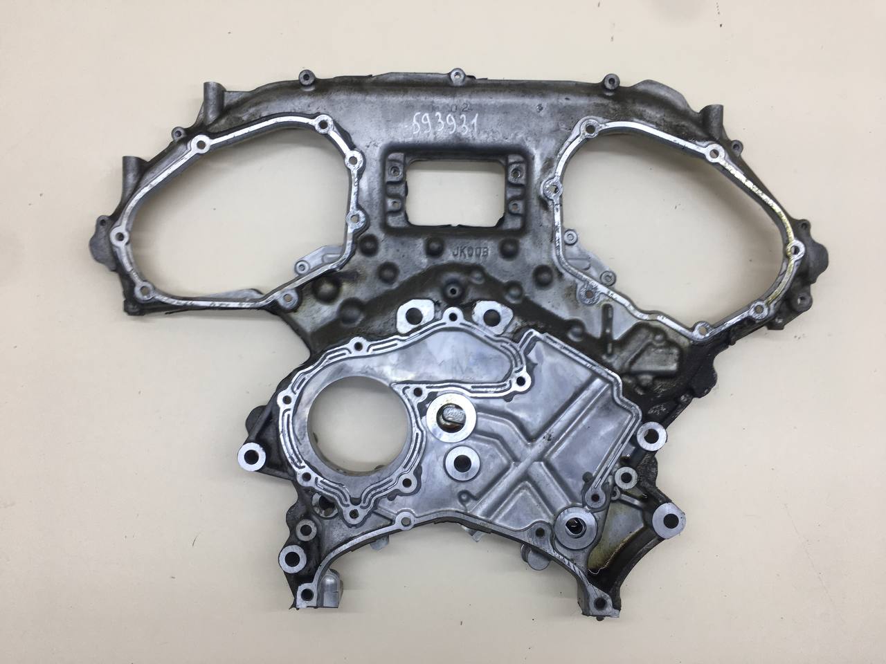 Крышка двигателя задняя Nissan Skyline (V36) 2006-2014