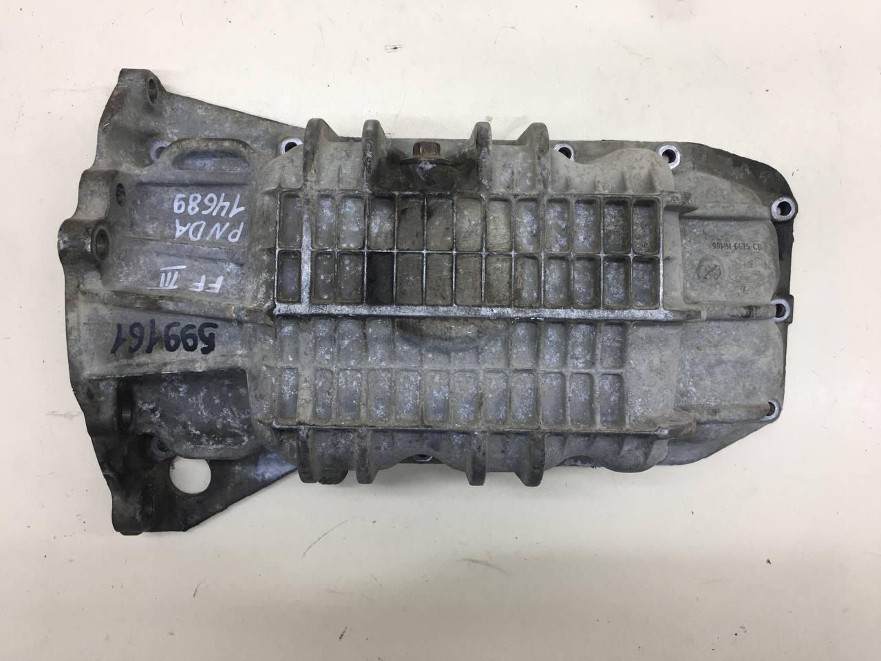 Поддон масляный двигателя Ford Focus 3 2011>