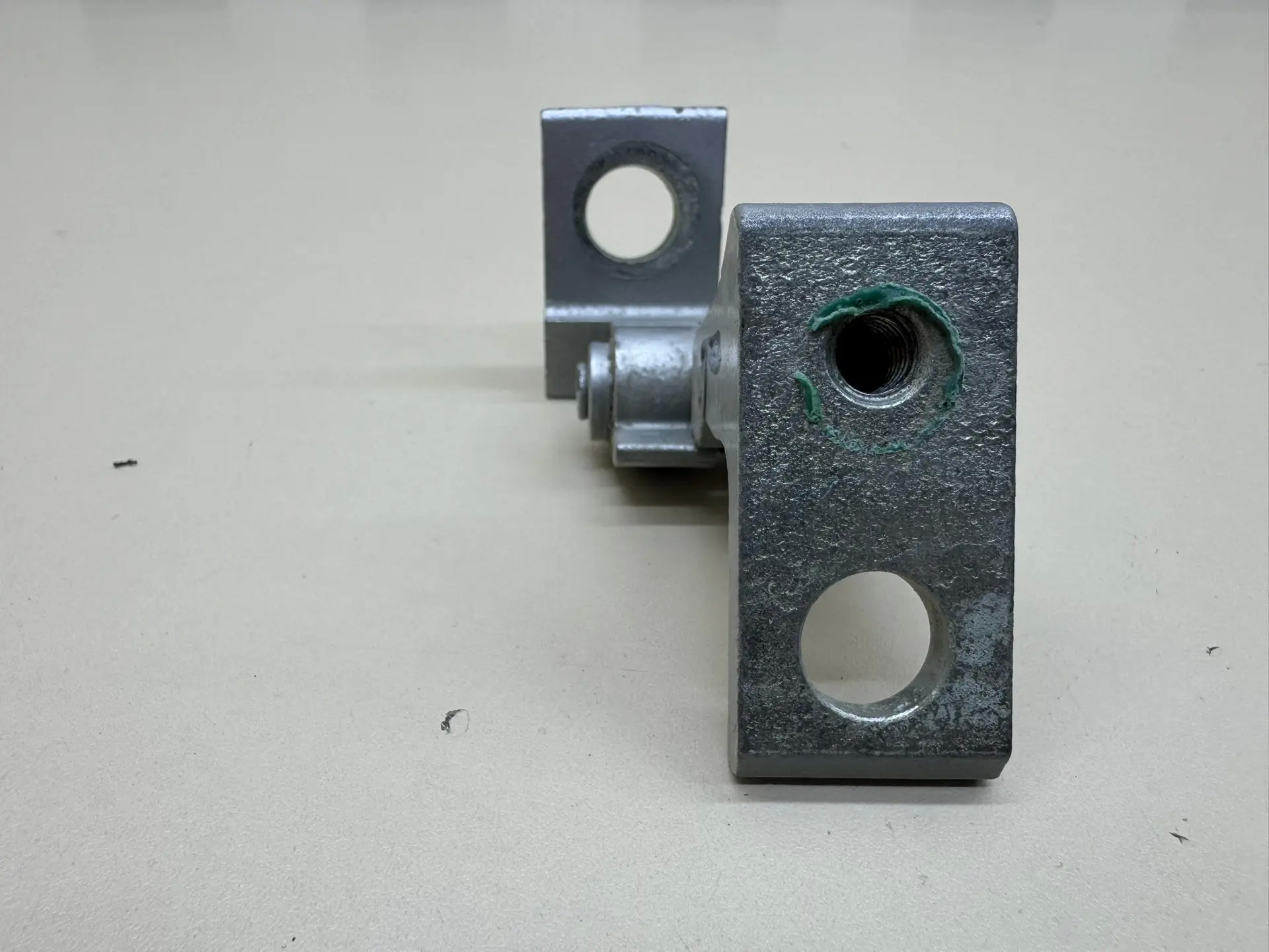 Петля двери Volkswagen Polo (MK5) 2011-2020