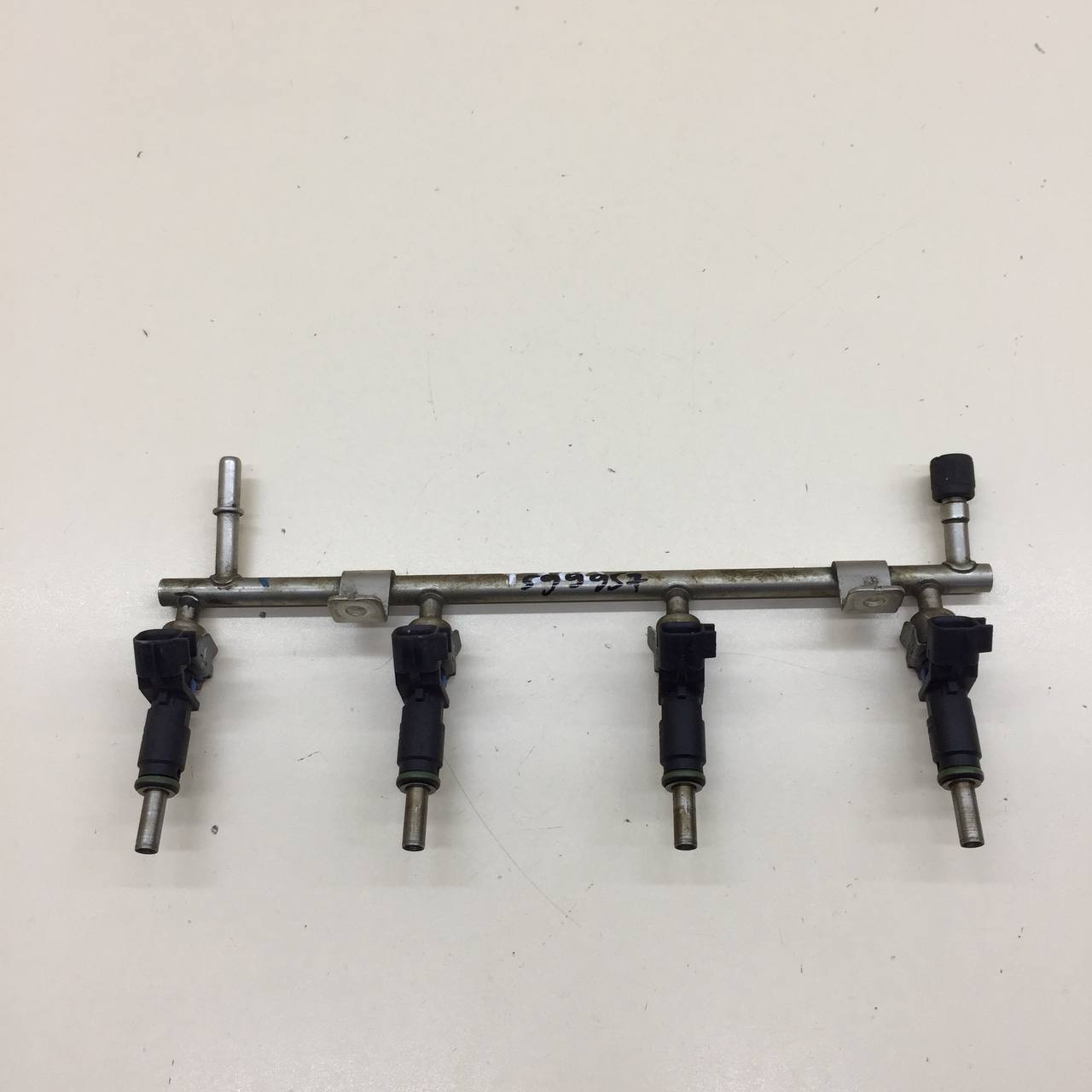 Рейка топливная (рампа) Chevrolet Aveo T300 2011>