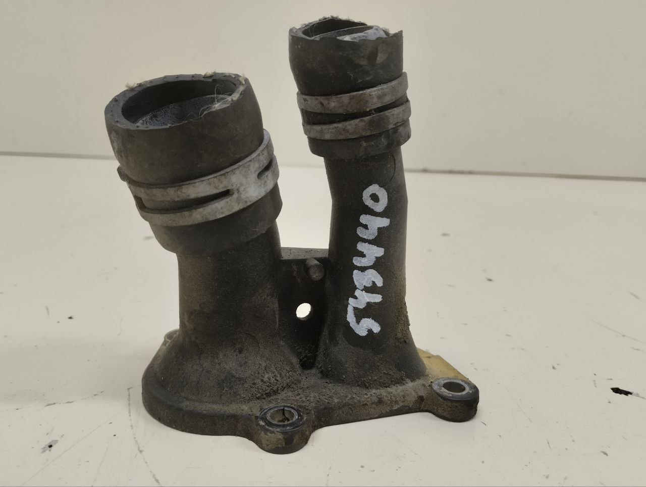 Крышка термостата Ford Focus 3 2011>