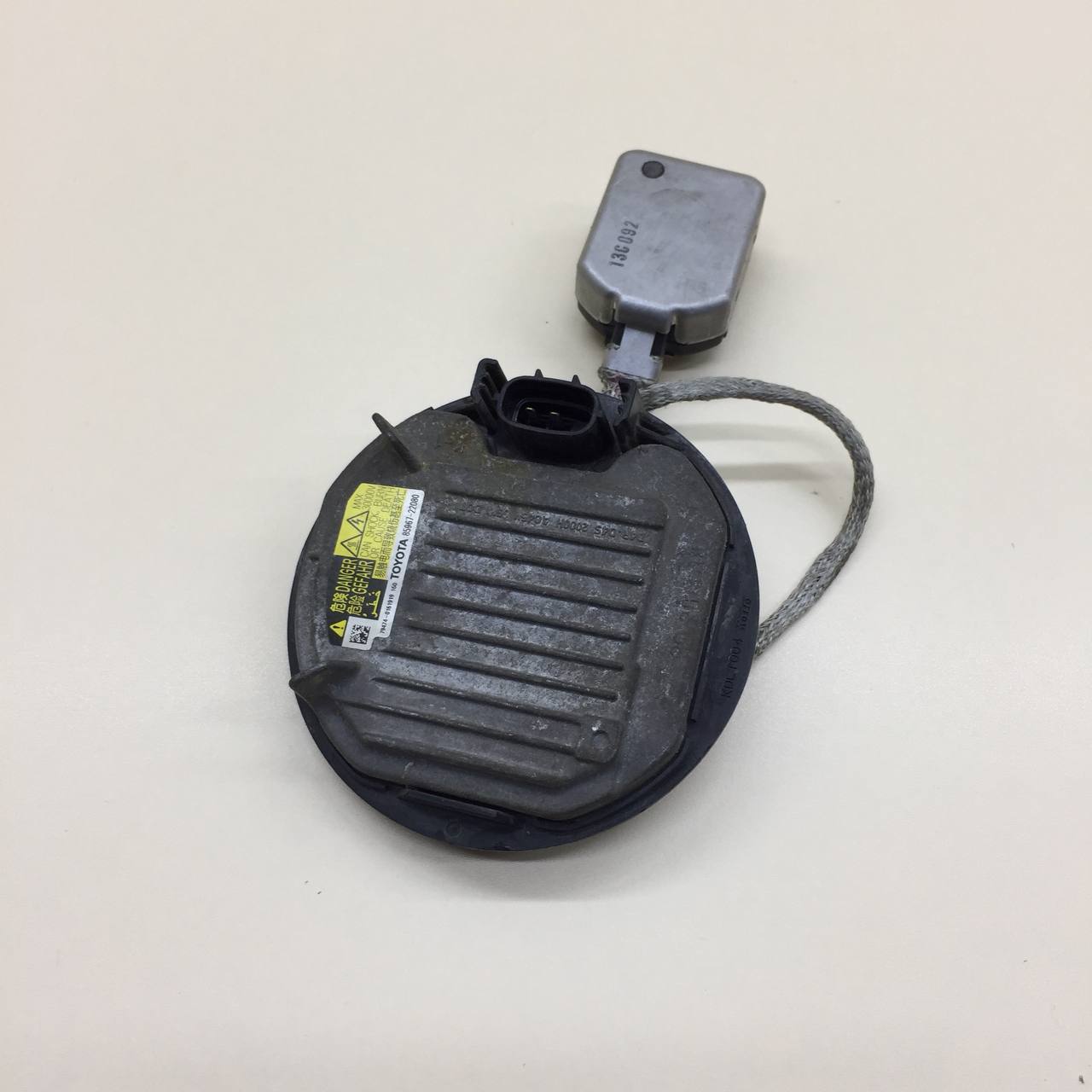 Блок ксеноновой лампы Toyota Camry (XV50) 2011-2017