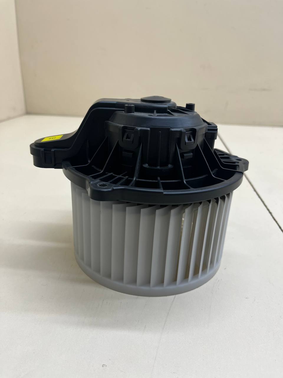 Моторчик отопителя Kia Stinger (CK) 2017--2022