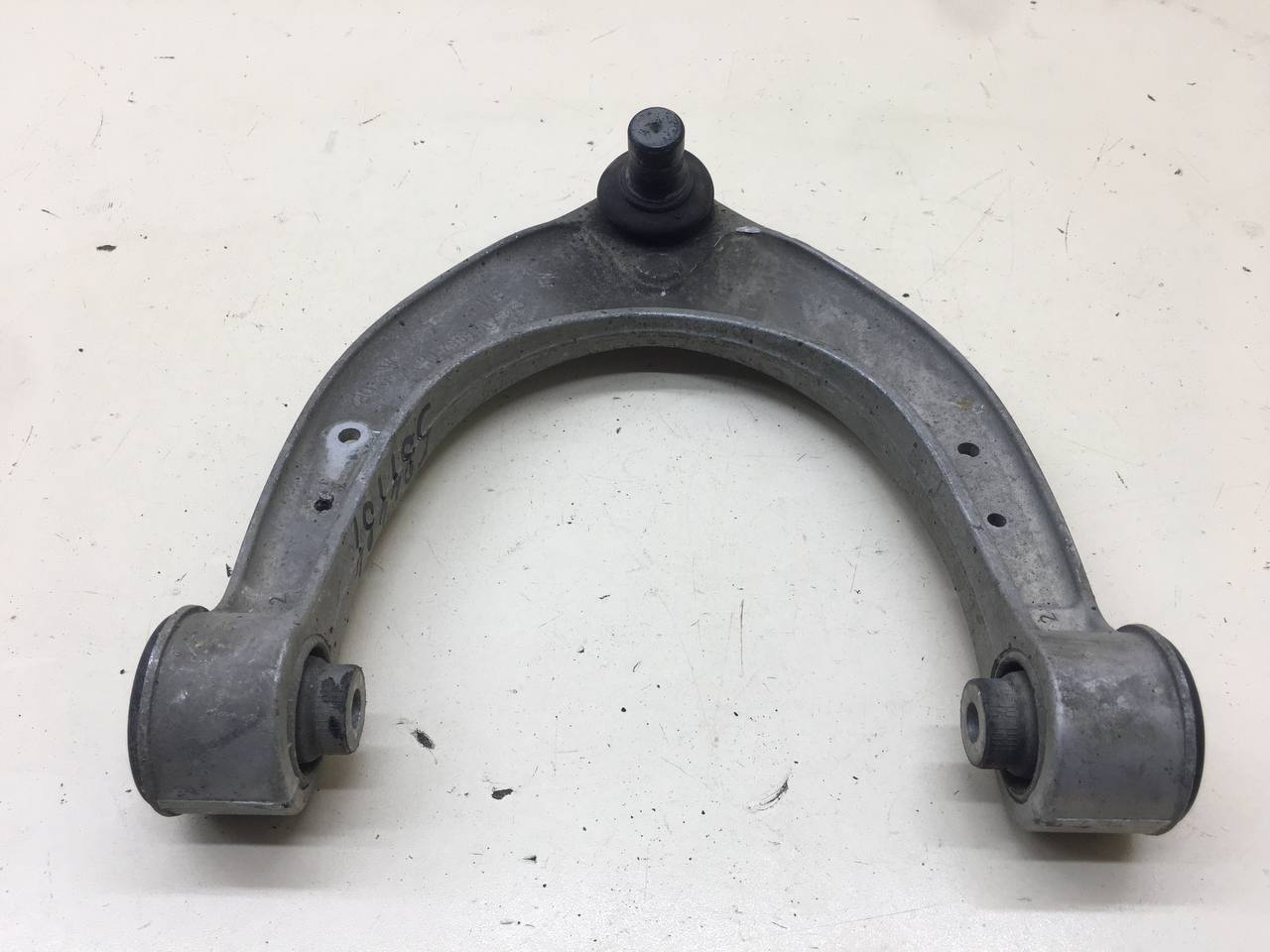 Рычаг передний верхний BMW 7-Series F01,F02  2008-2015