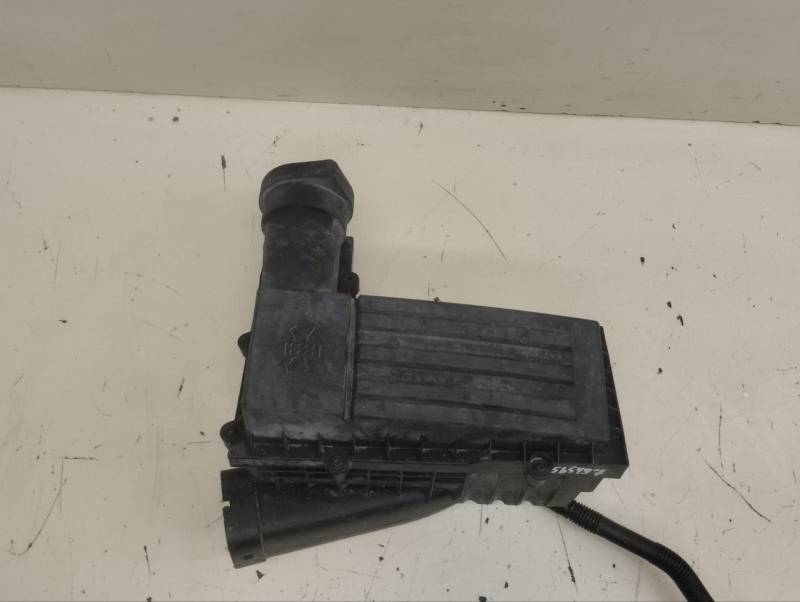 Корпус воздушного фильтра Volkswagen Passat B7 2011-2015