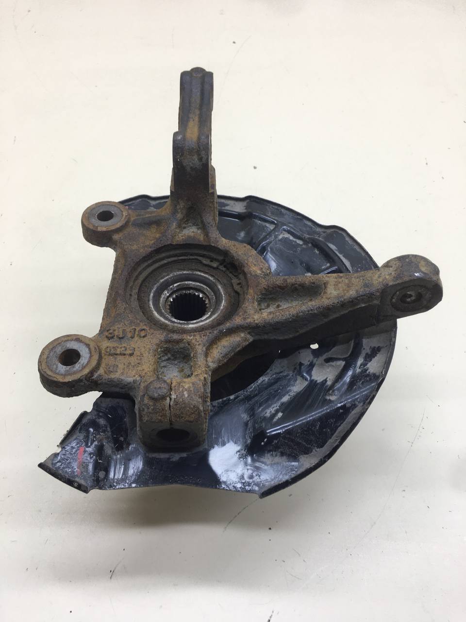 Кулак поворотный передний правый Chevrolet Cobalt (T250) 2011-2015