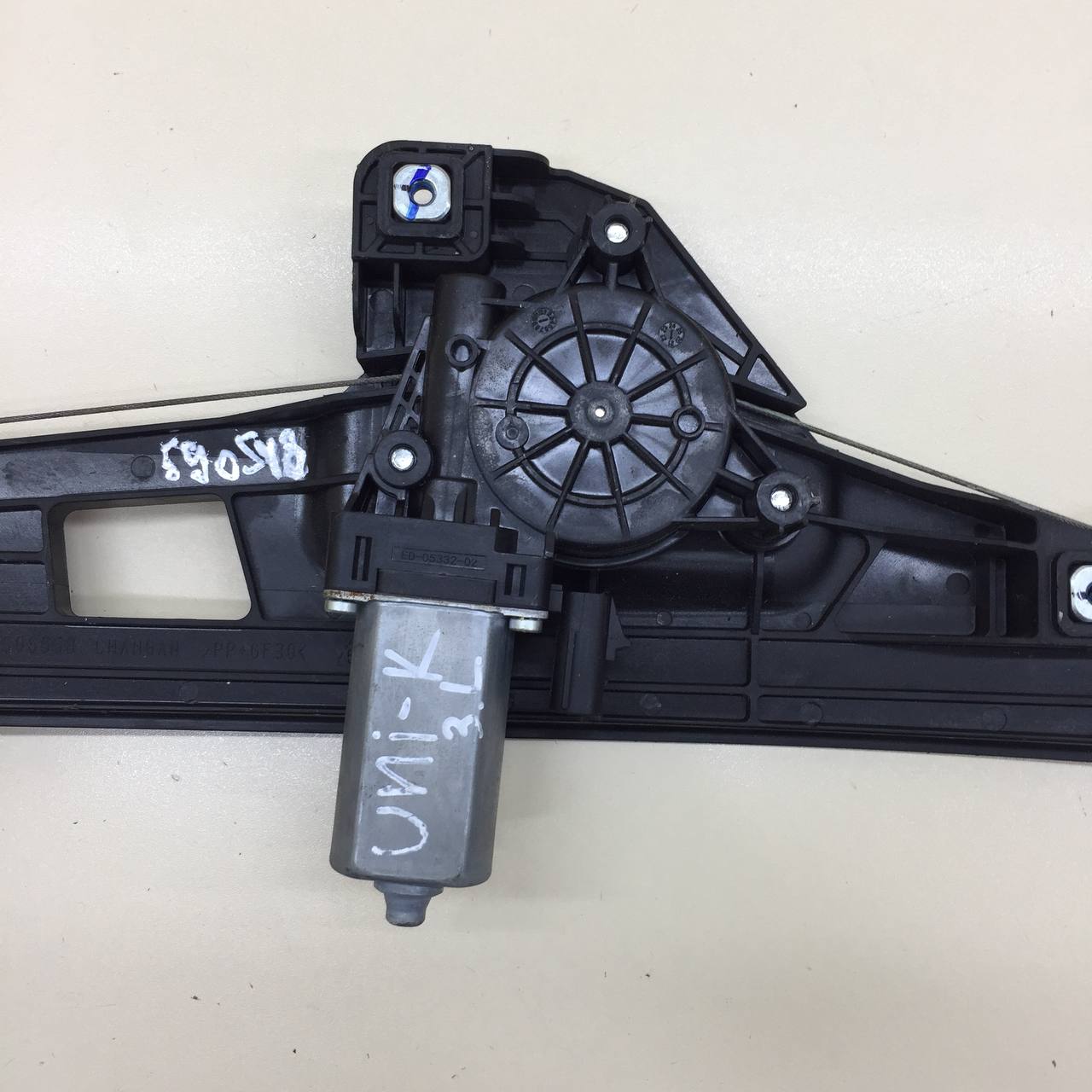 Стеклоподъемник электр. задний левый Changan UNI-K 2020>