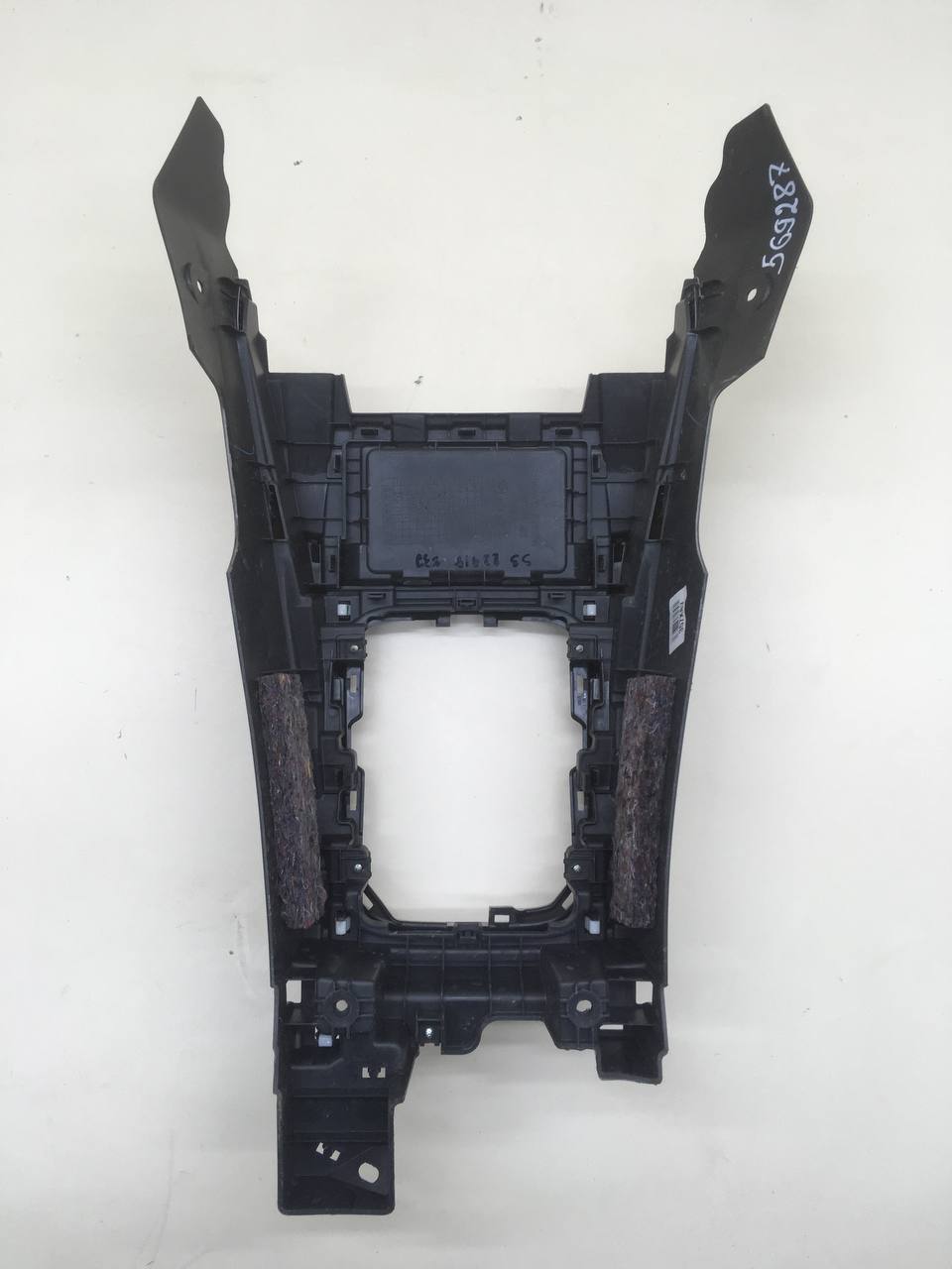 Консоль центральная Mitsubishi L200 5 (KK/KL) 2015>