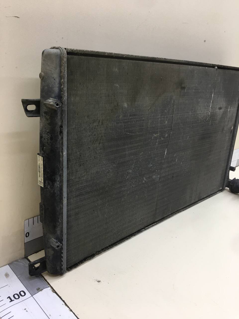 Радиатор охлаждения двигателя Volkswagen Passat B7 2011-2015