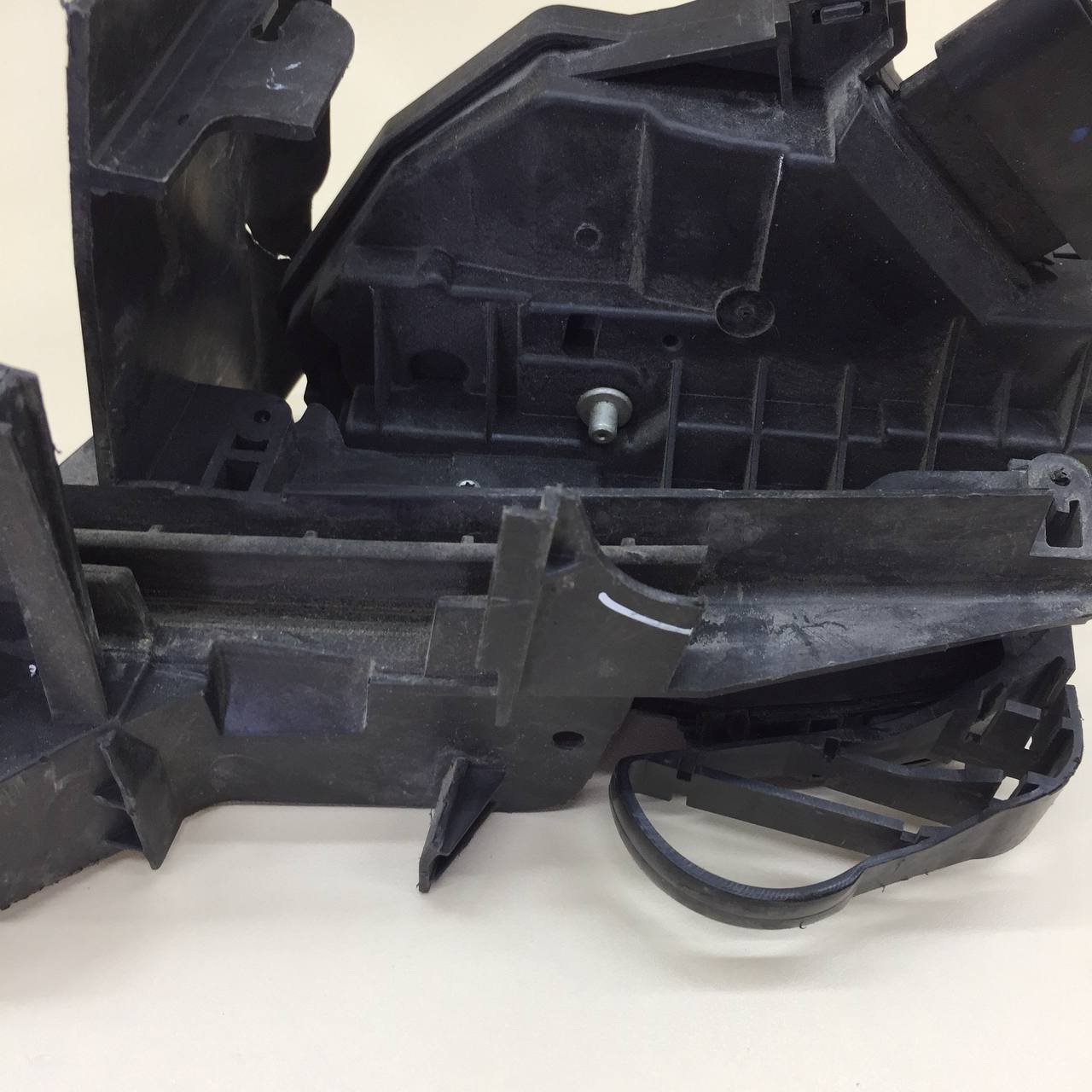 Замок двери передней правой Ford Focus 3 2011>