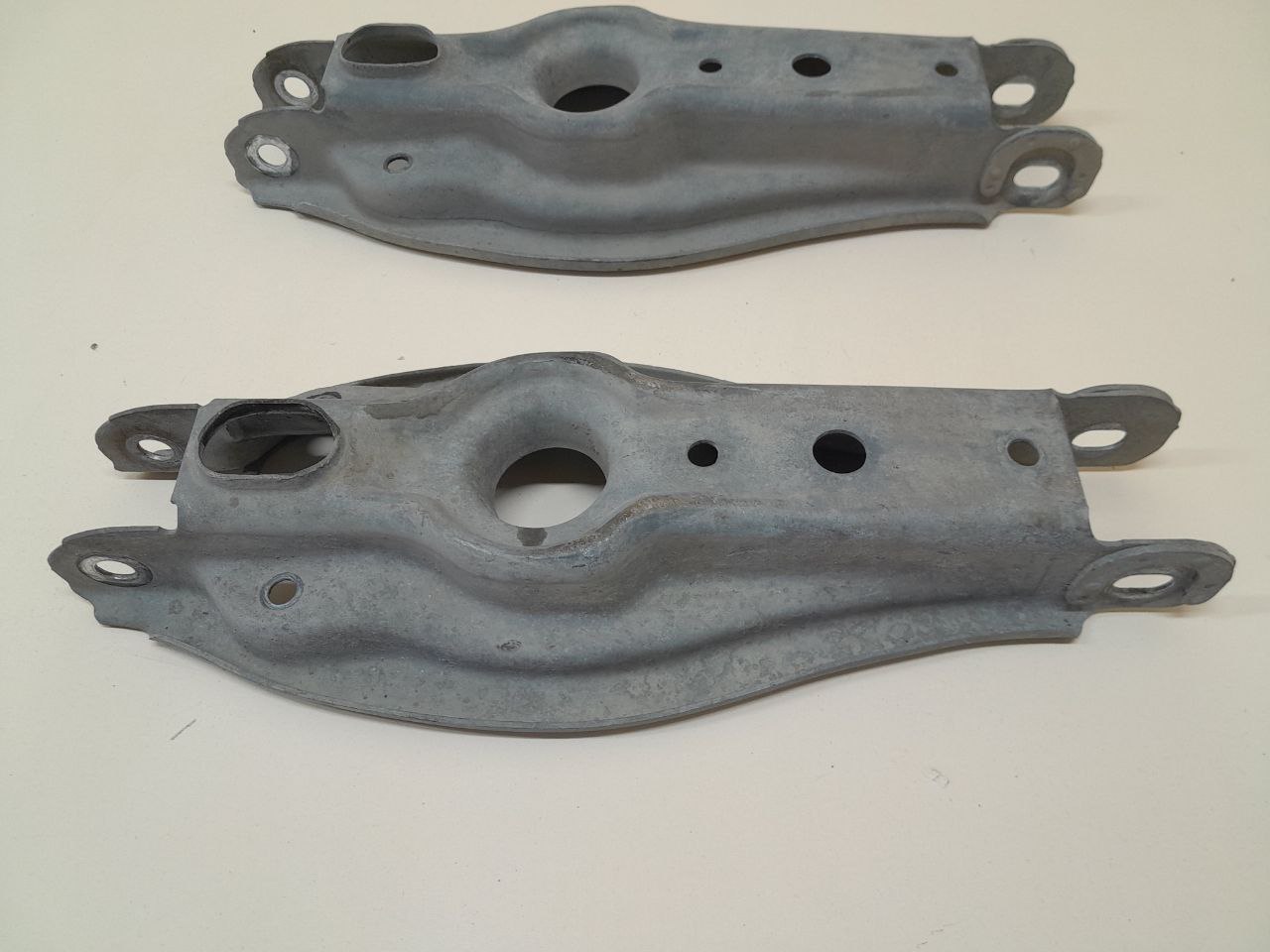 Рычаг задний нижний BMW 1-series E87/E81 2004-2011