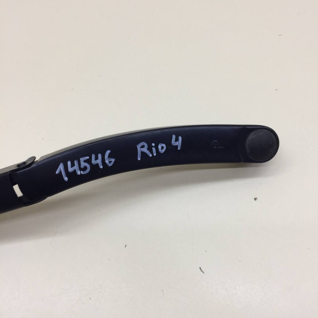 Поводок стеклоочистителя передний правый Kia Rio 4 (FB) 2017>