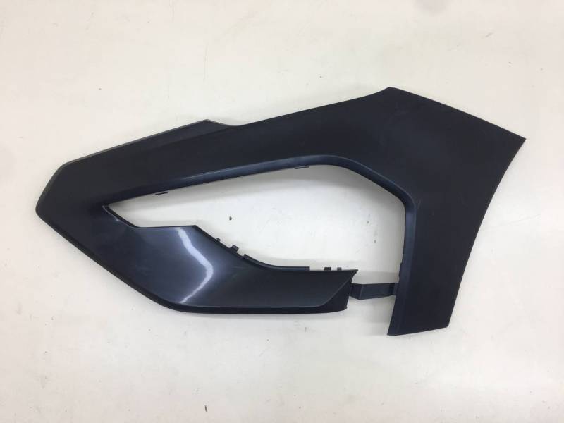 Накладка переднего бампера левая Lada Vesta SW Cross 2017>