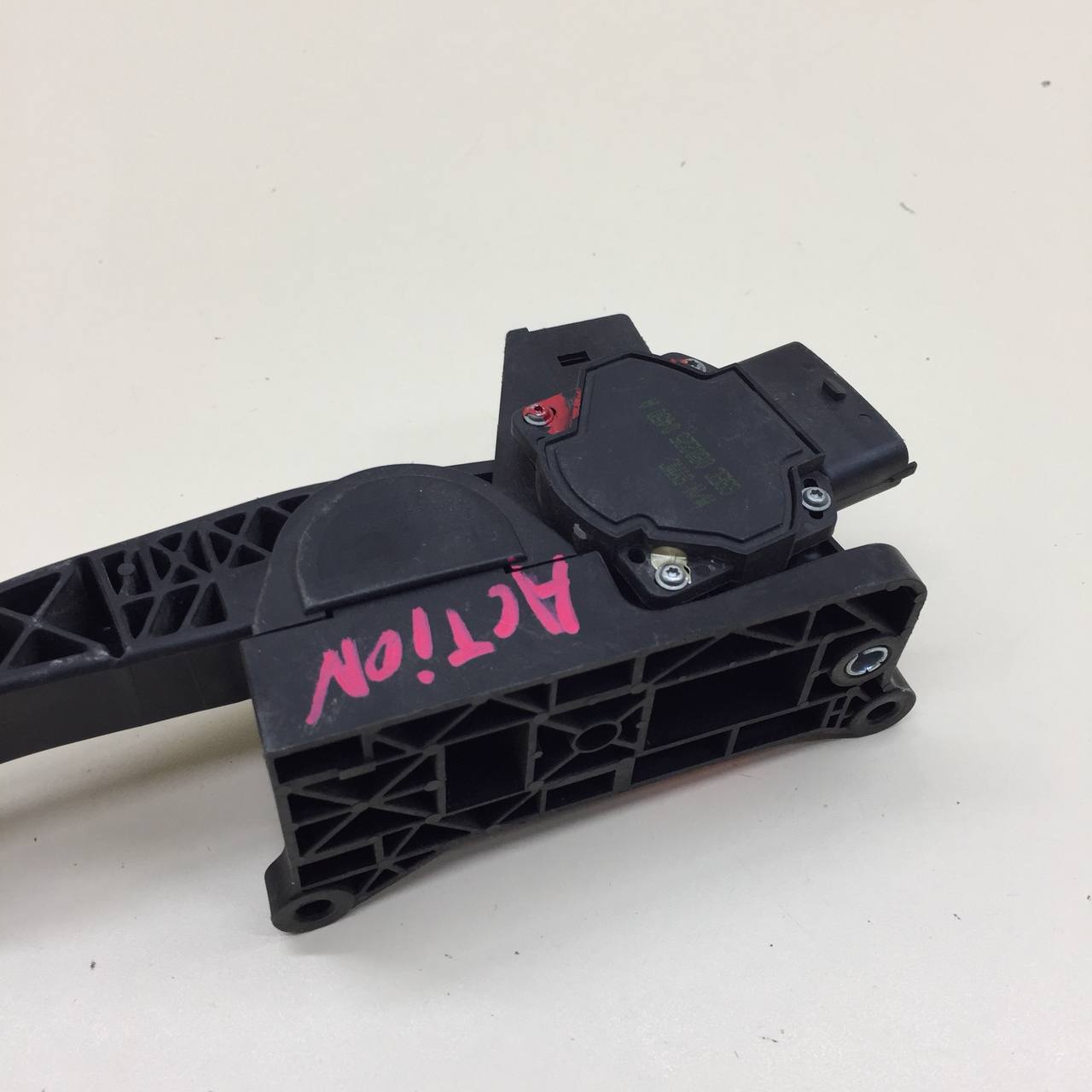 Педаль газа SsangYong Actyon 2005-2012