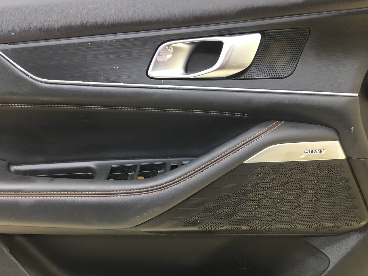 Обшивка двери передней левой Changan UNI-K 2020>