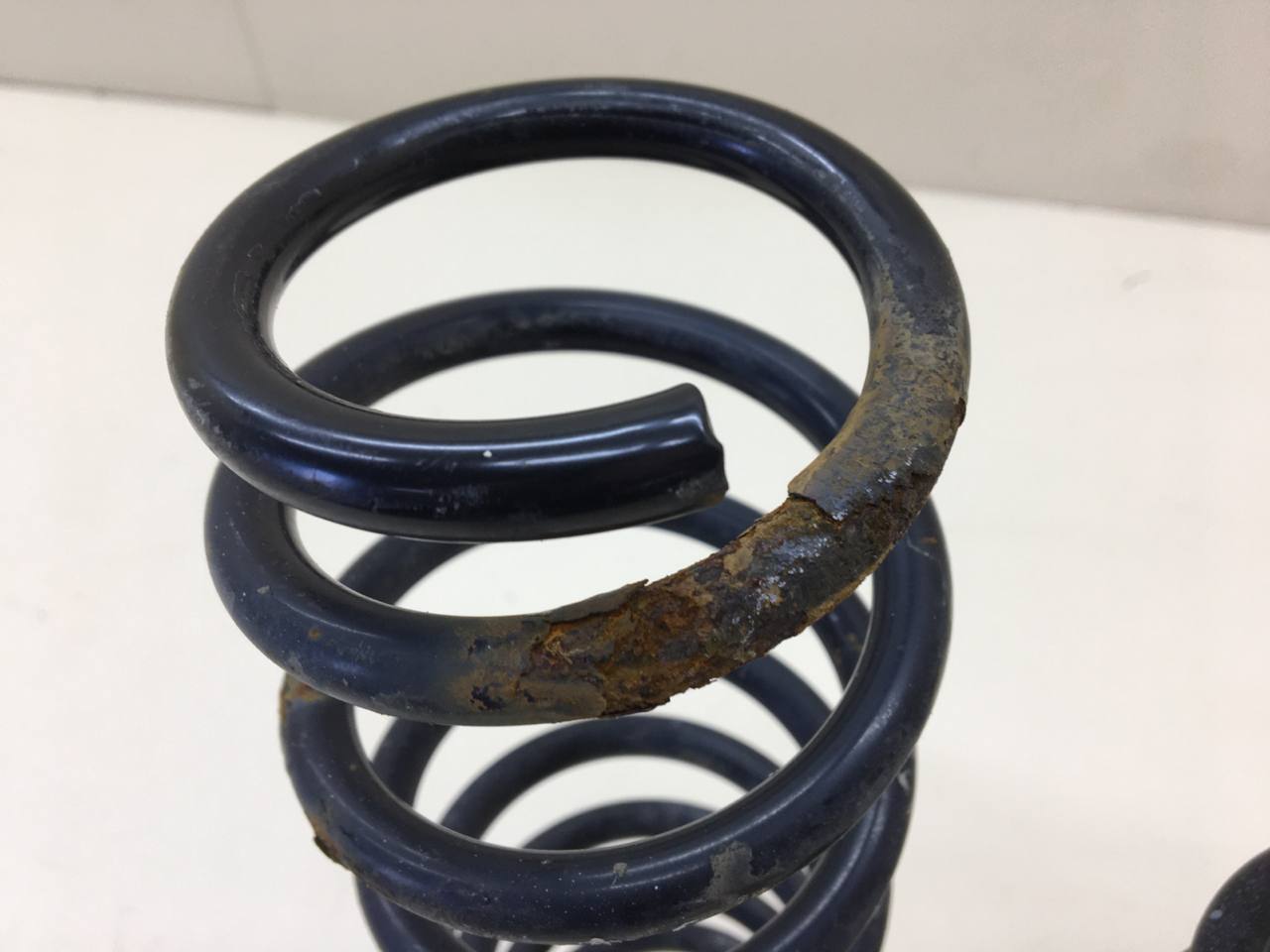 Пружина задняя Mitsubishi Lancer 9  (CS/Classic) 2000-2011