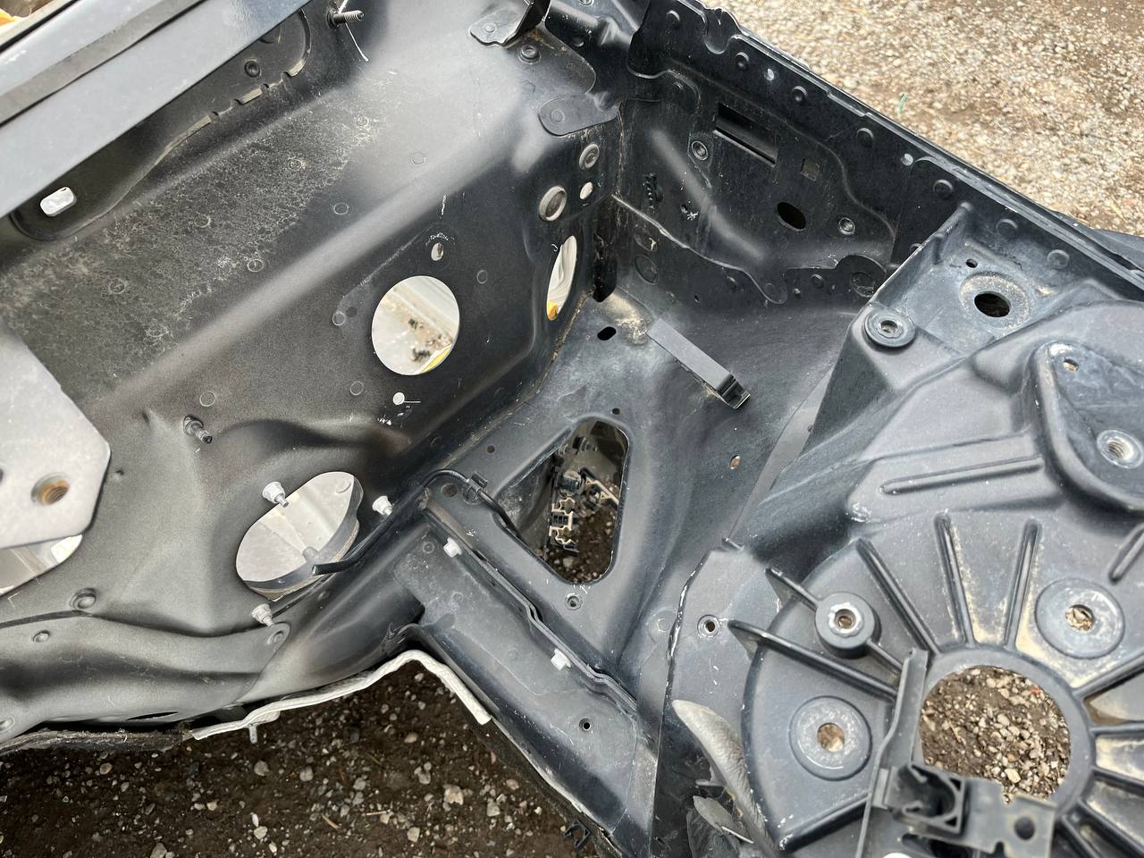 Четверть передняя левая Jaguar XE (760) 2014-2021