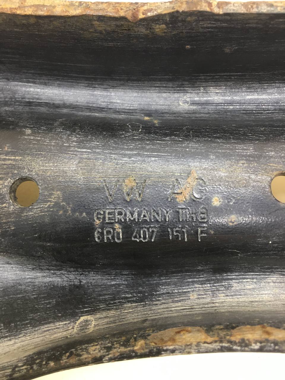 Рычаг передний левый Volkswagen Polo (HB) 2009>