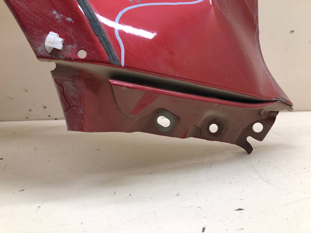 Крыло переднее правое Lada Vesta SW Cross 2017>