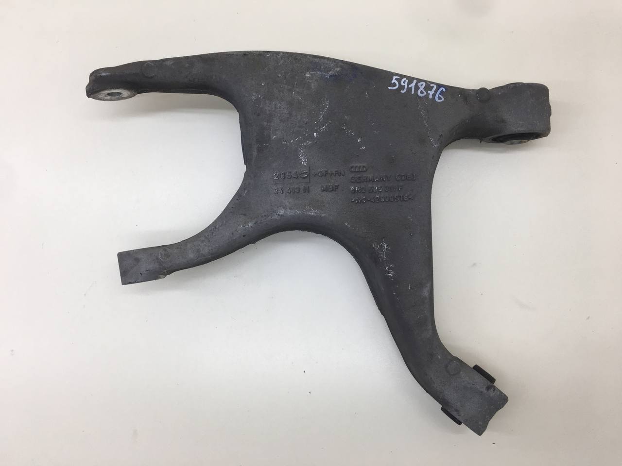 Рычаг задний нижний левый Audi Q5 (8R) 2008-2017