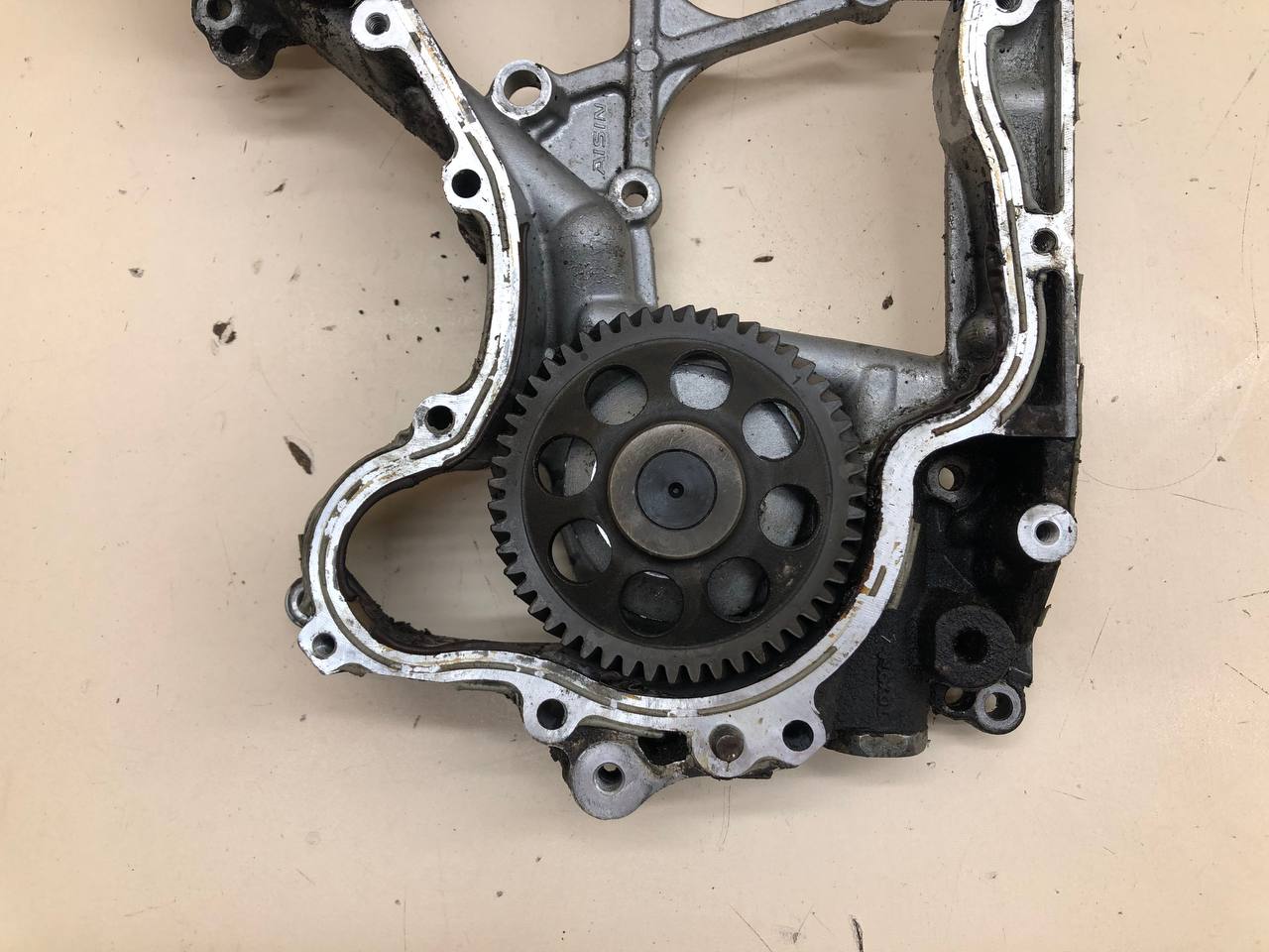 Крышка двигателя задняя Toyota Hilux 2004-2015