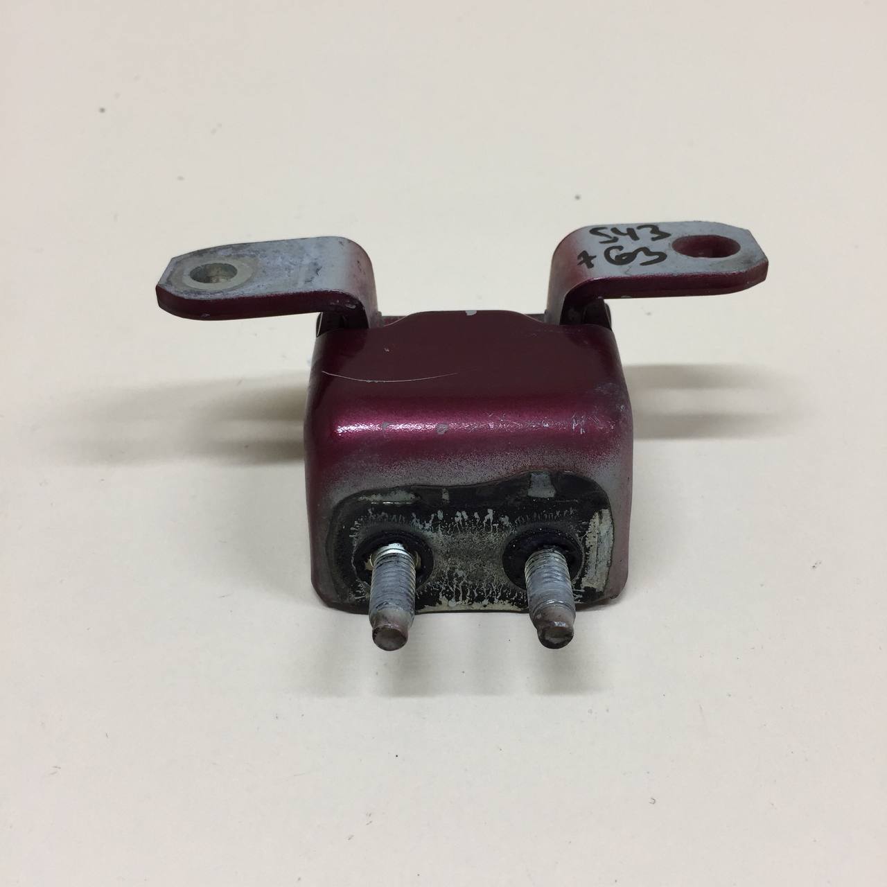 Петля двери задней правой верхняя Suzuki Grand Vitara 2005-2015