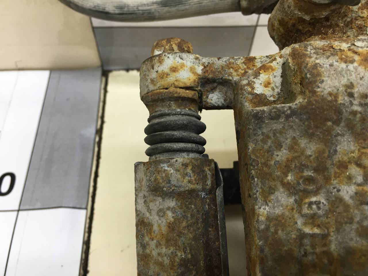 Суппорт передний правый Chevrolet Lacetti (J200) 2003-2013