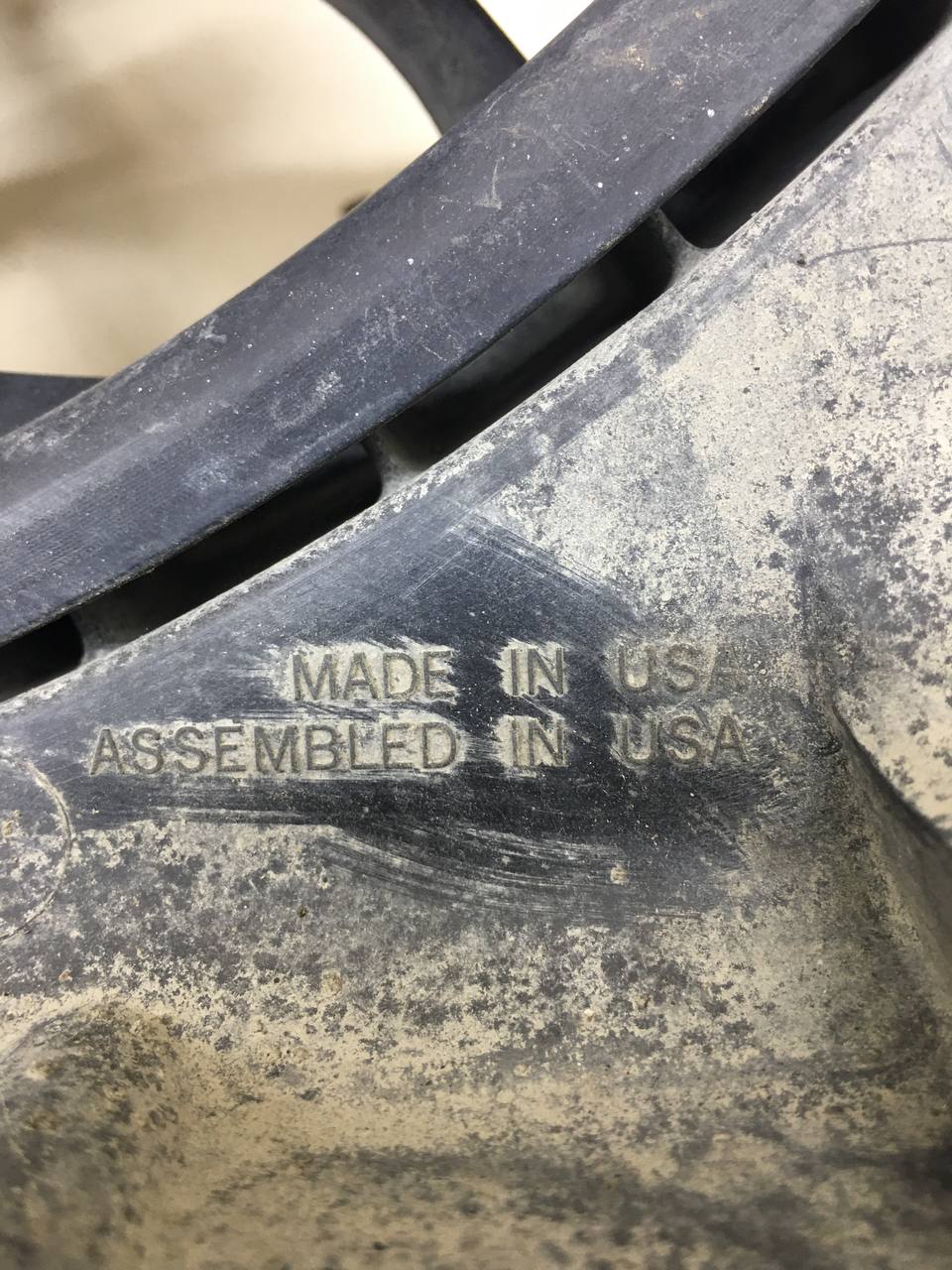 Диффузор вентилятора Cadillac Escalade 3 2006-2014