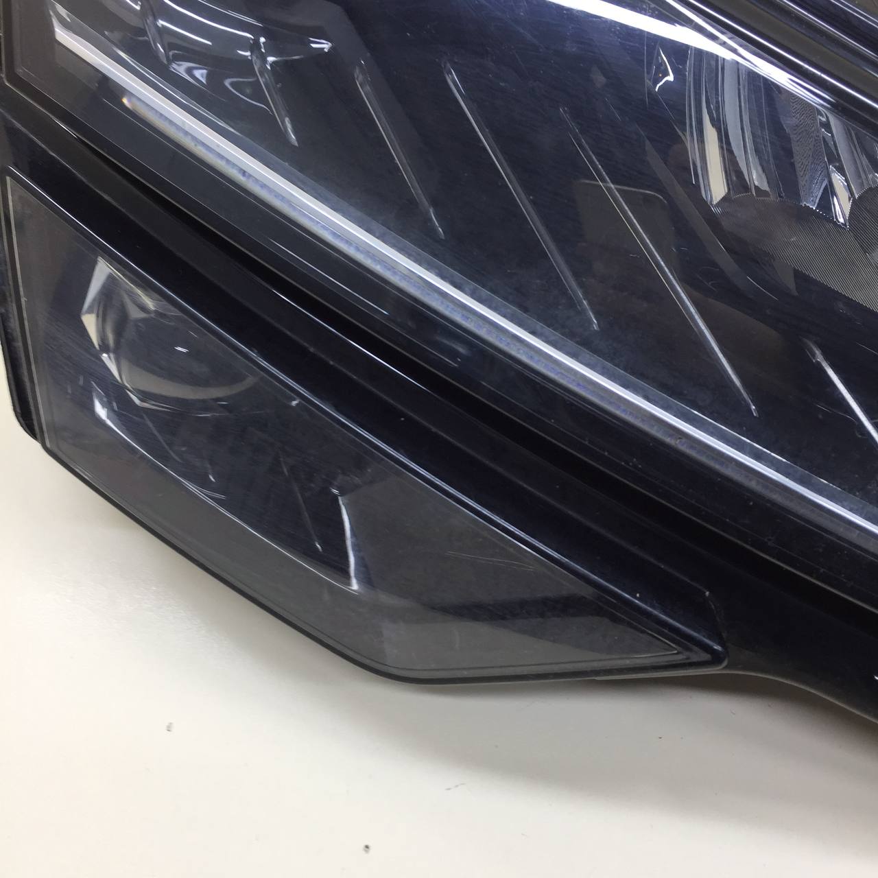 Фара правая Skoda Karoq 2017>