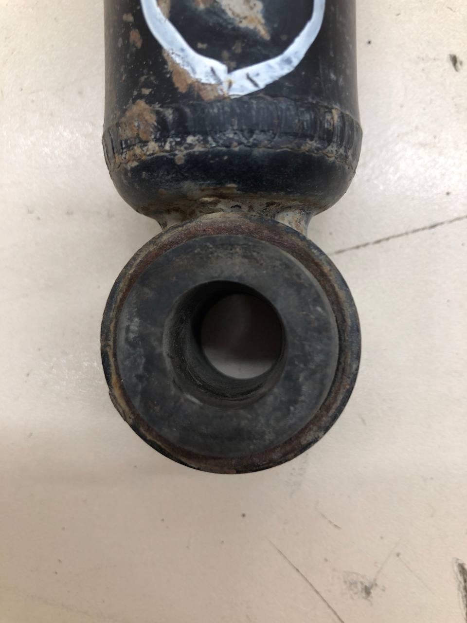 Амортизатор задний Mitsubishi L200 (KB) 2006-2016