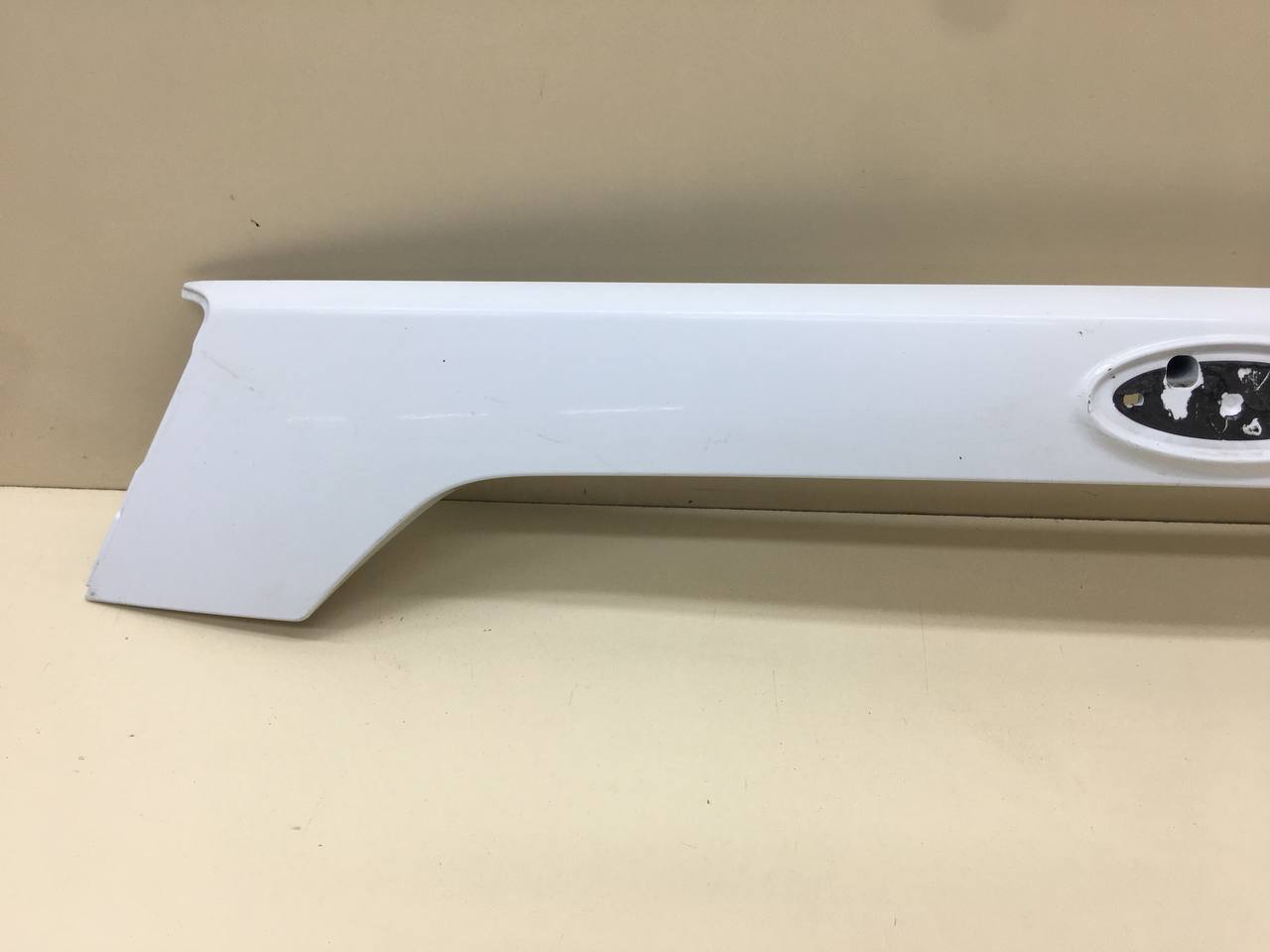 Накладка двери багажника Ford Kuga (CBS) 2012>