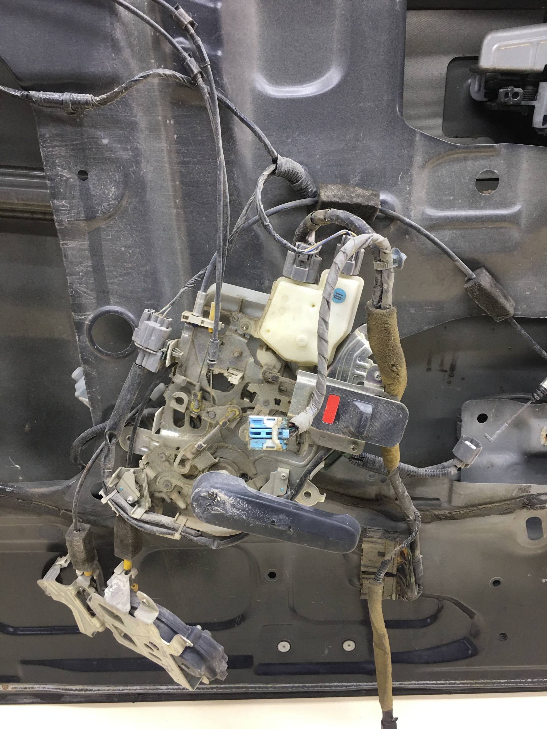 Дверь сдвижная Honda Stepwgn (RG) 2005-2009