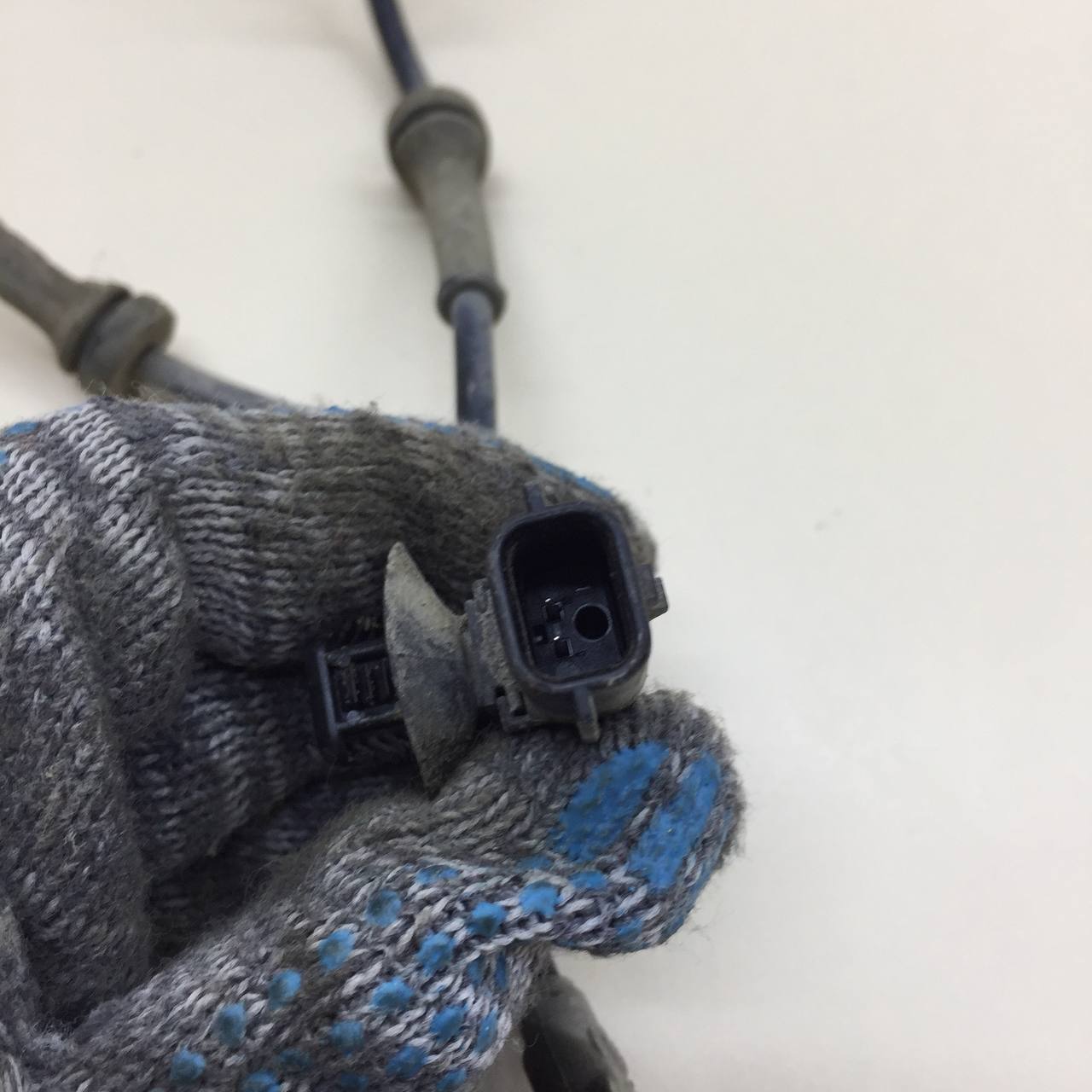 Датчик ABS передний Lada  X-RAY Cross 2018 >