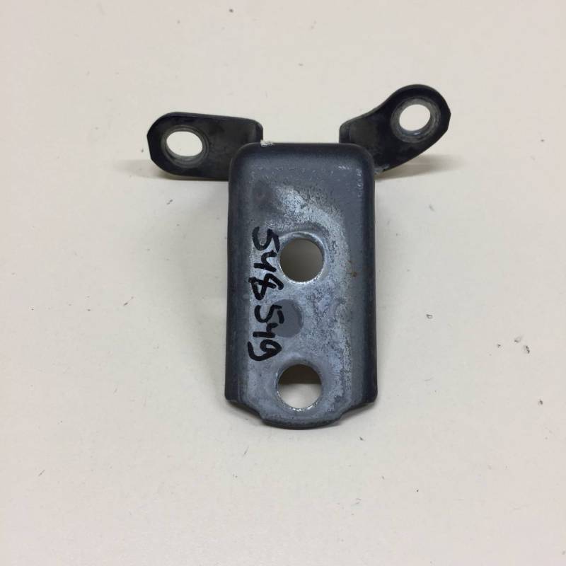 Петля двери задней правой нижняя Toyota Camry (XV50) 2011-2017