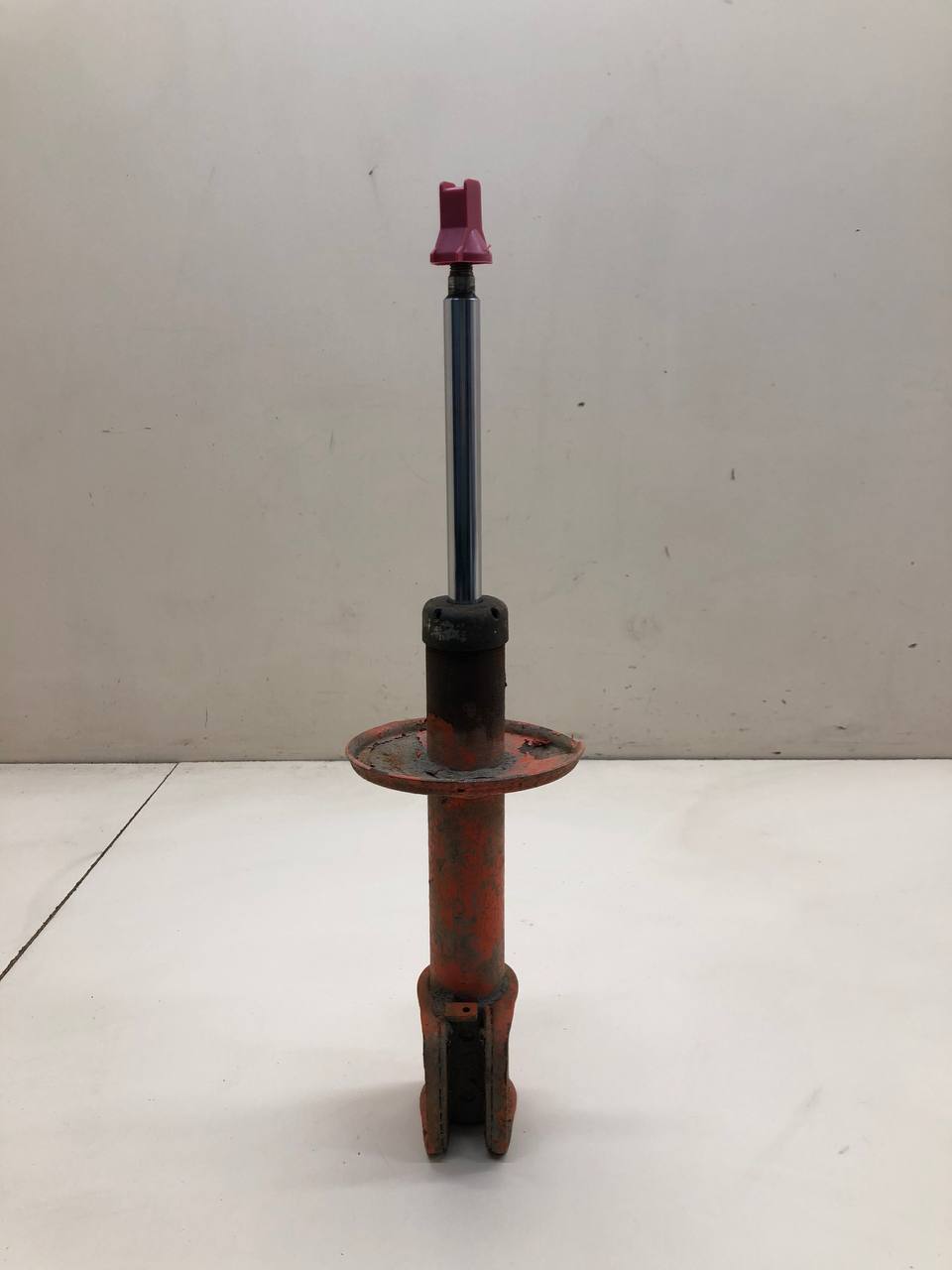 Амортизатор передний Lada Largus 2012>