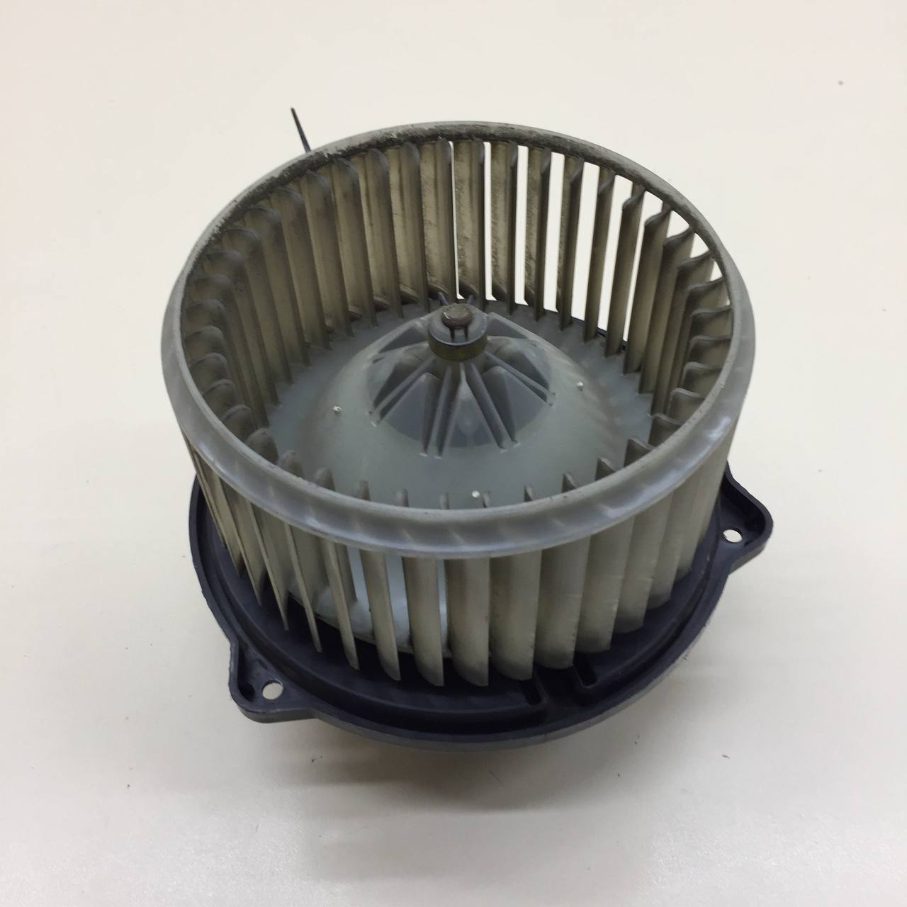 Моторчик отопителя Cadillac SRX (1) 2003-2009