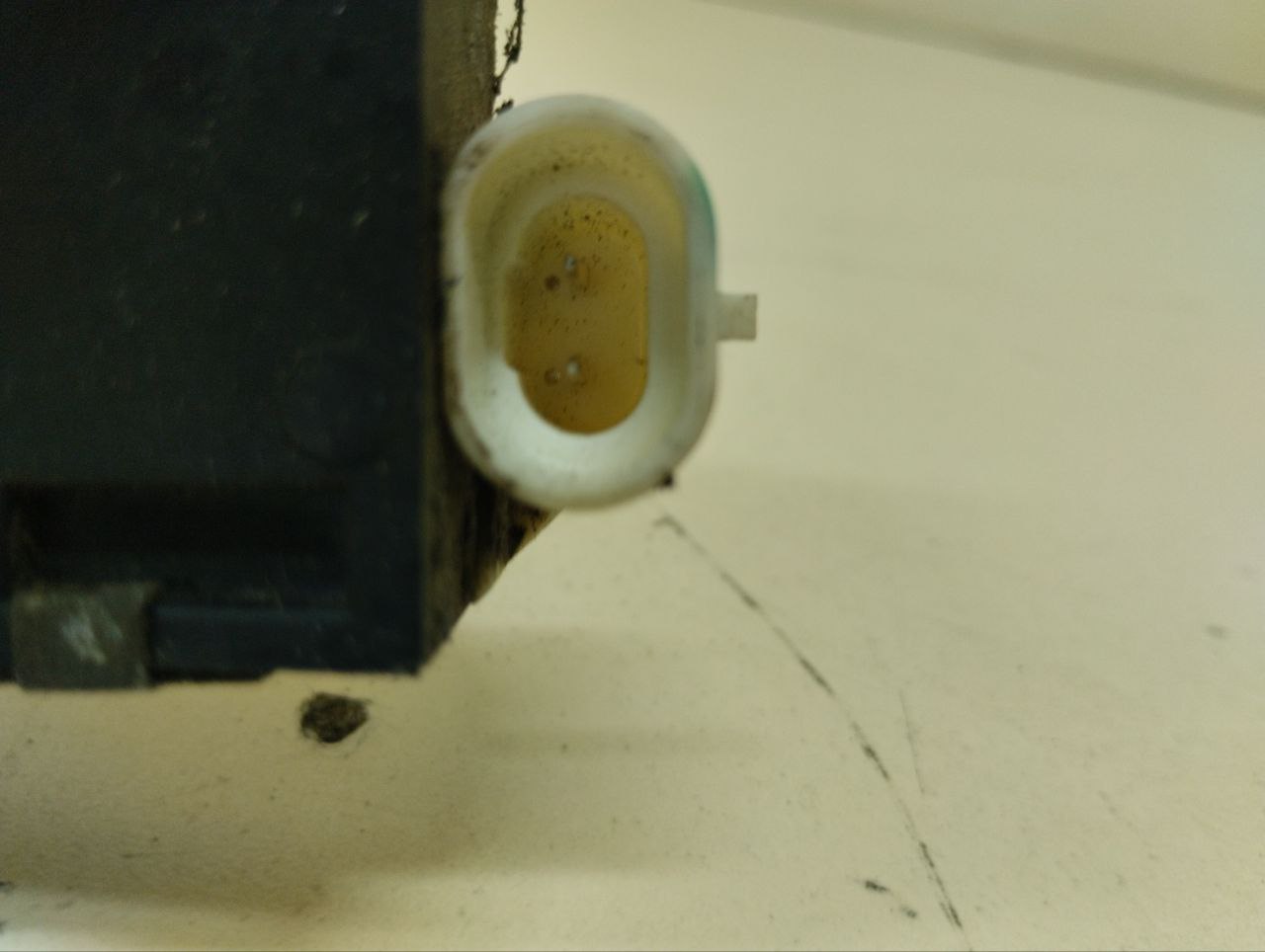 Замок двери передней левой Chevrolet TrailBlazer (GMT360) 2001-2010