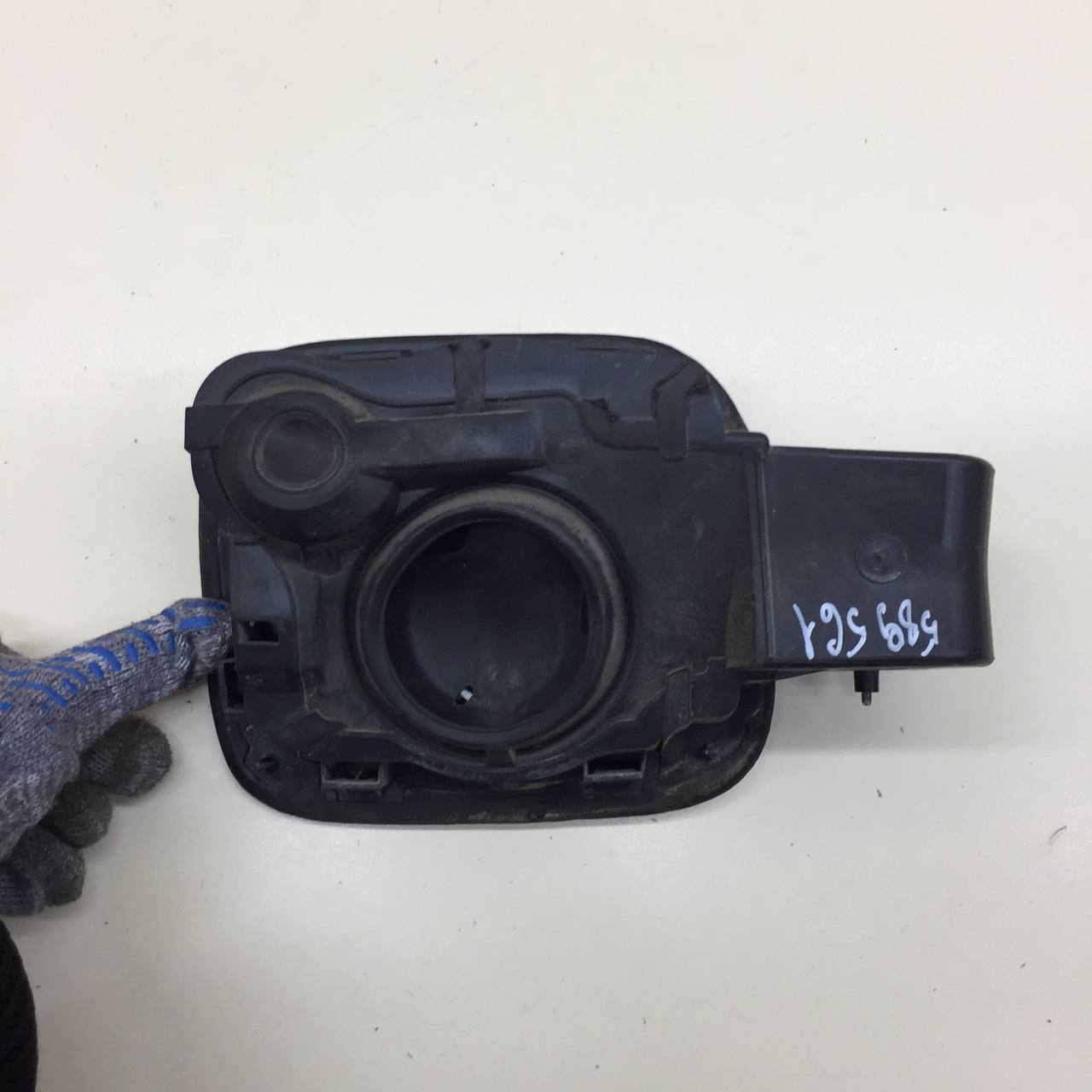 Лючок бензобака Citroen C-Elysee 2012-2017