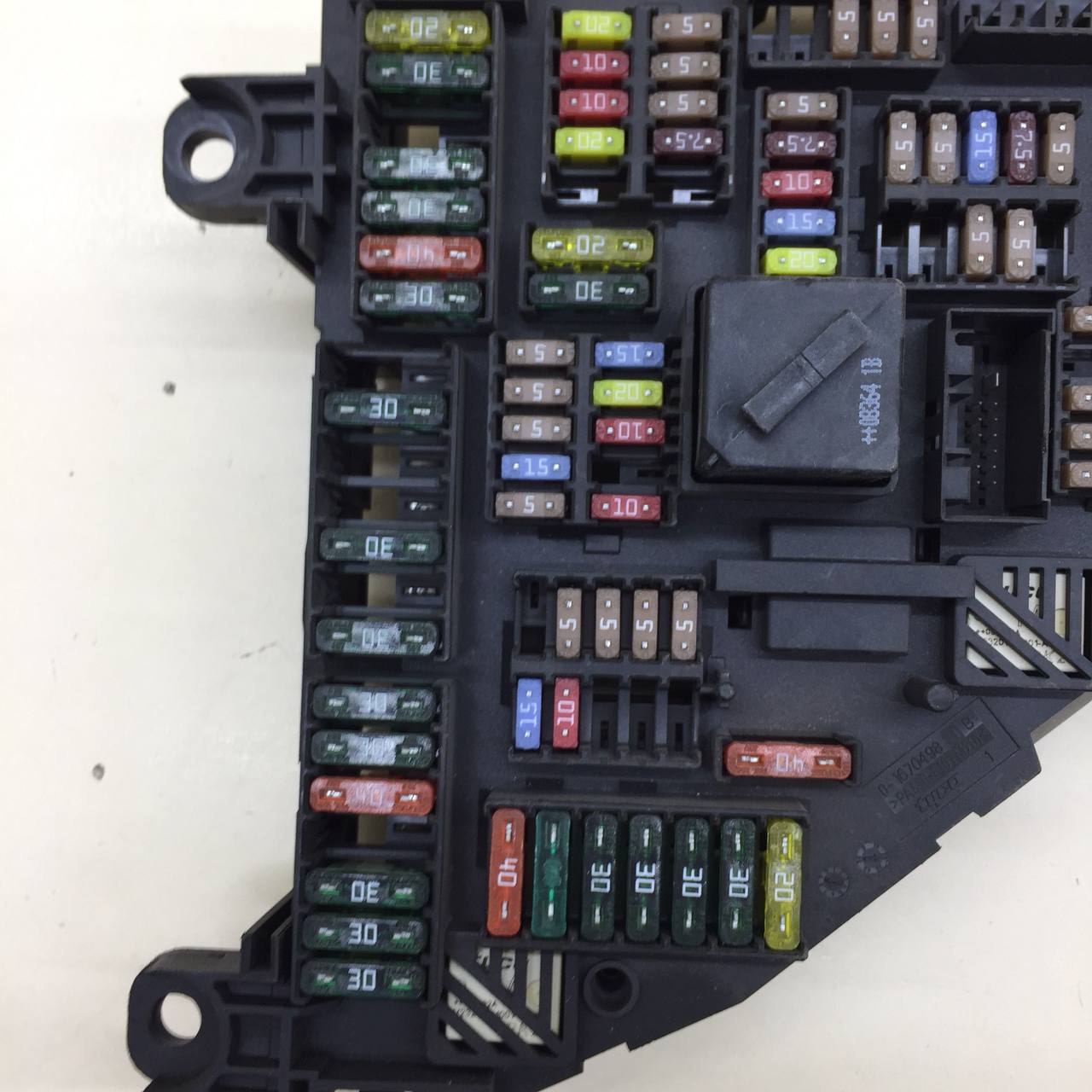 Блок предохранителей BMW 7-Series F01,F02  2008-2015