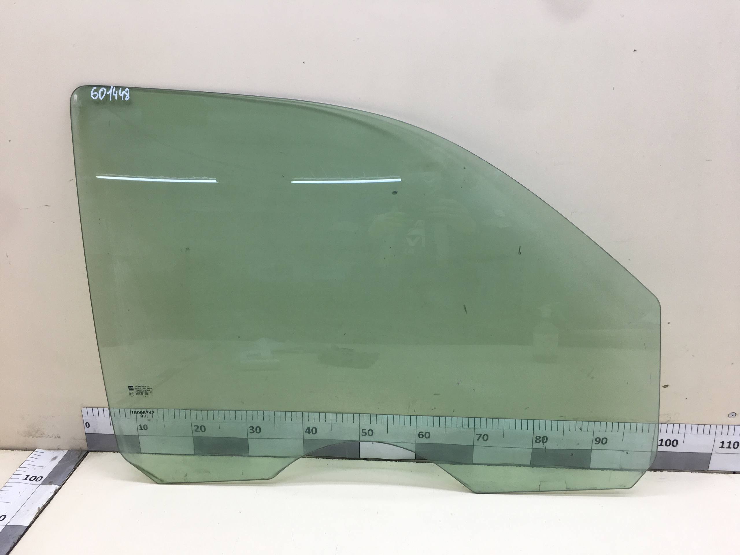 Стекло двери передней правой Chevrolet TrailBlazer (GMT360) 2001-2010