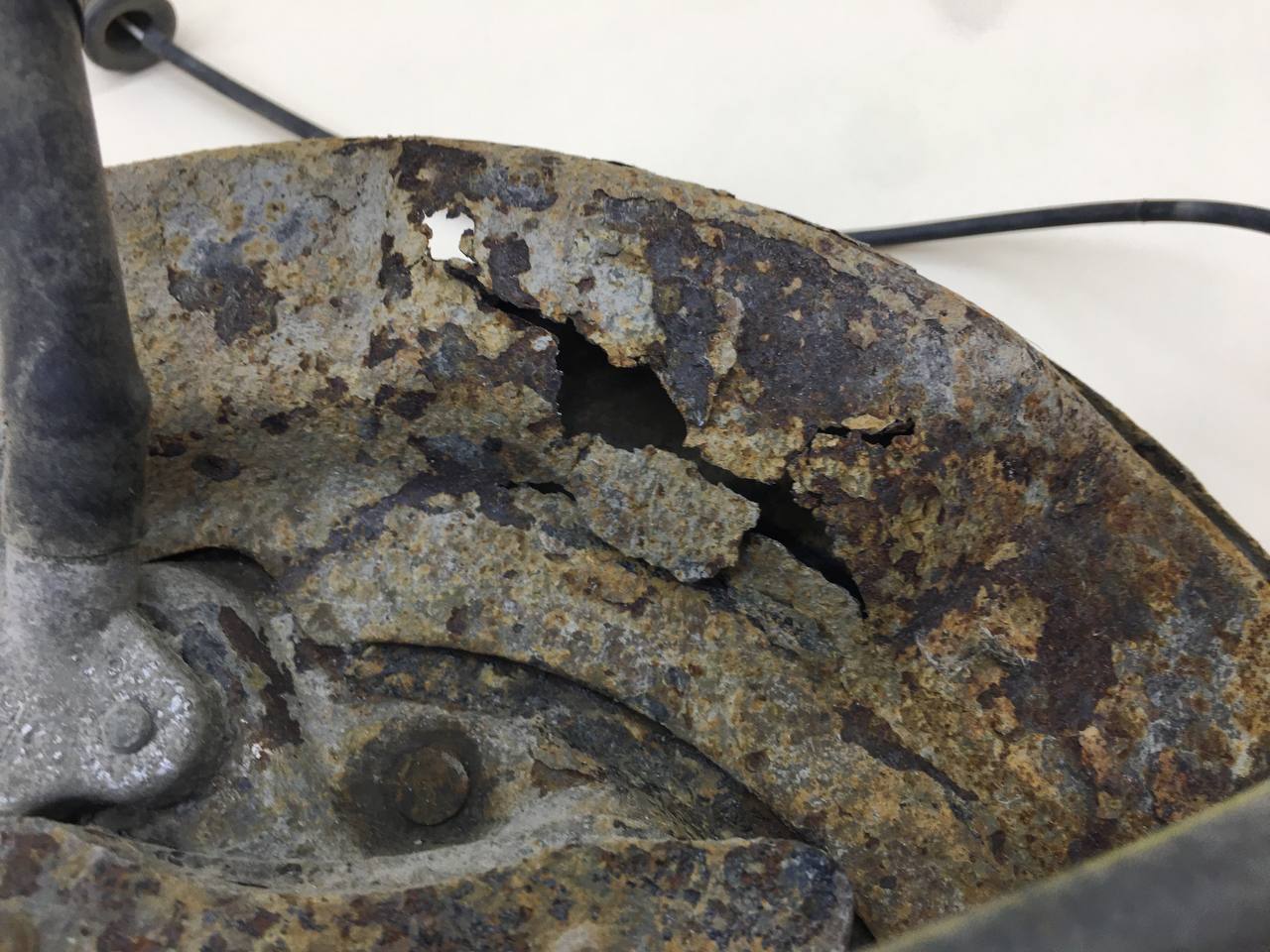 Кулак поворотный задний правый Toyota Camry (XV30) 2001-2006