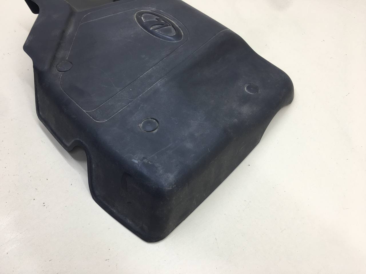 Крышка двигателя декоративная Lada Kalina 1999-2013